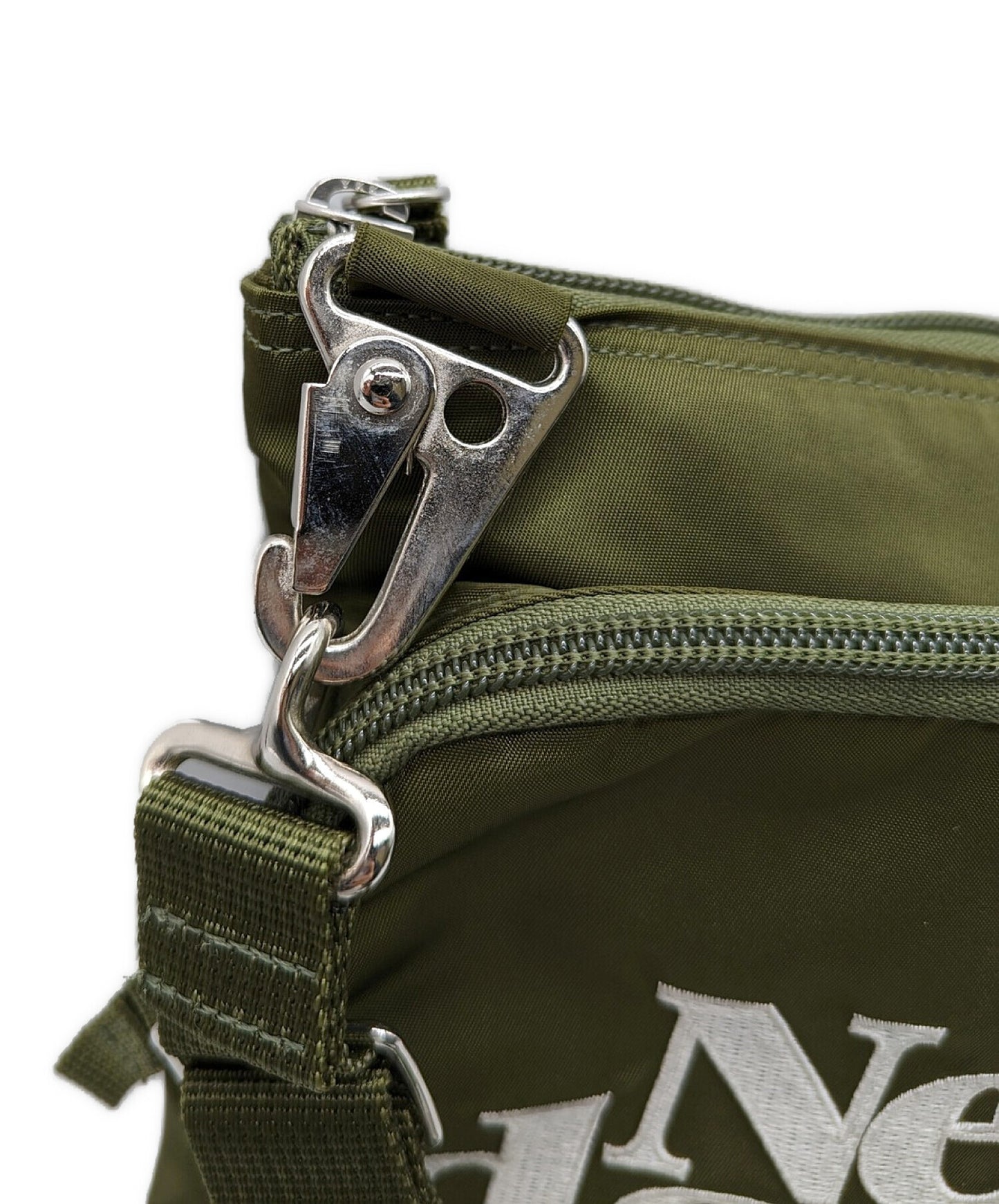 卧底肩袋UC1A4B04