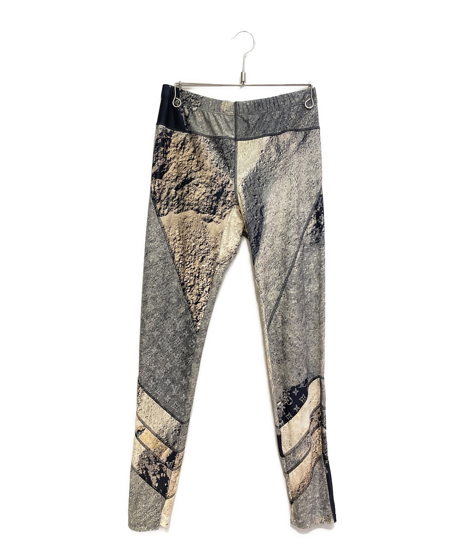 LOUIS VUITTON All-over reflective monogram leggings long pants RM182 G