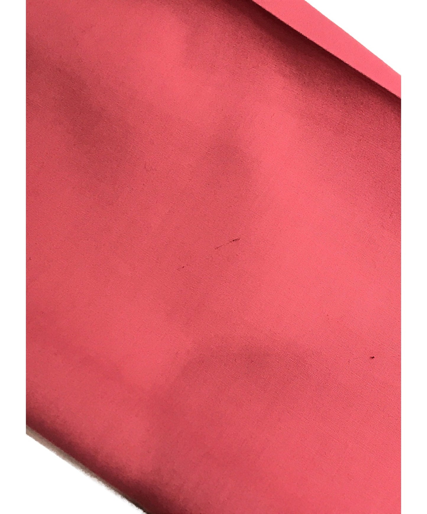 Issey Miyake는 평평한 긴팔 셔츠 ME03FJ062를 주름했습니다