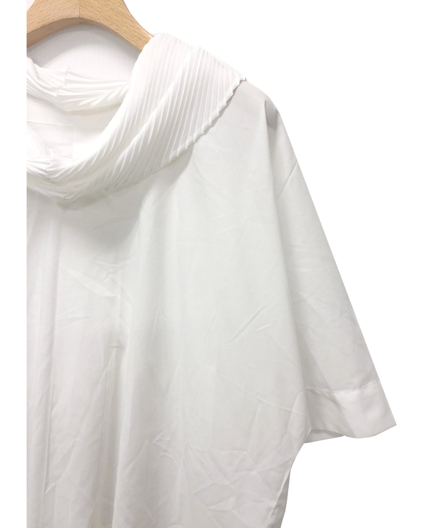 Issey Miyake领子褶套套衬衫 /短袖衬衫