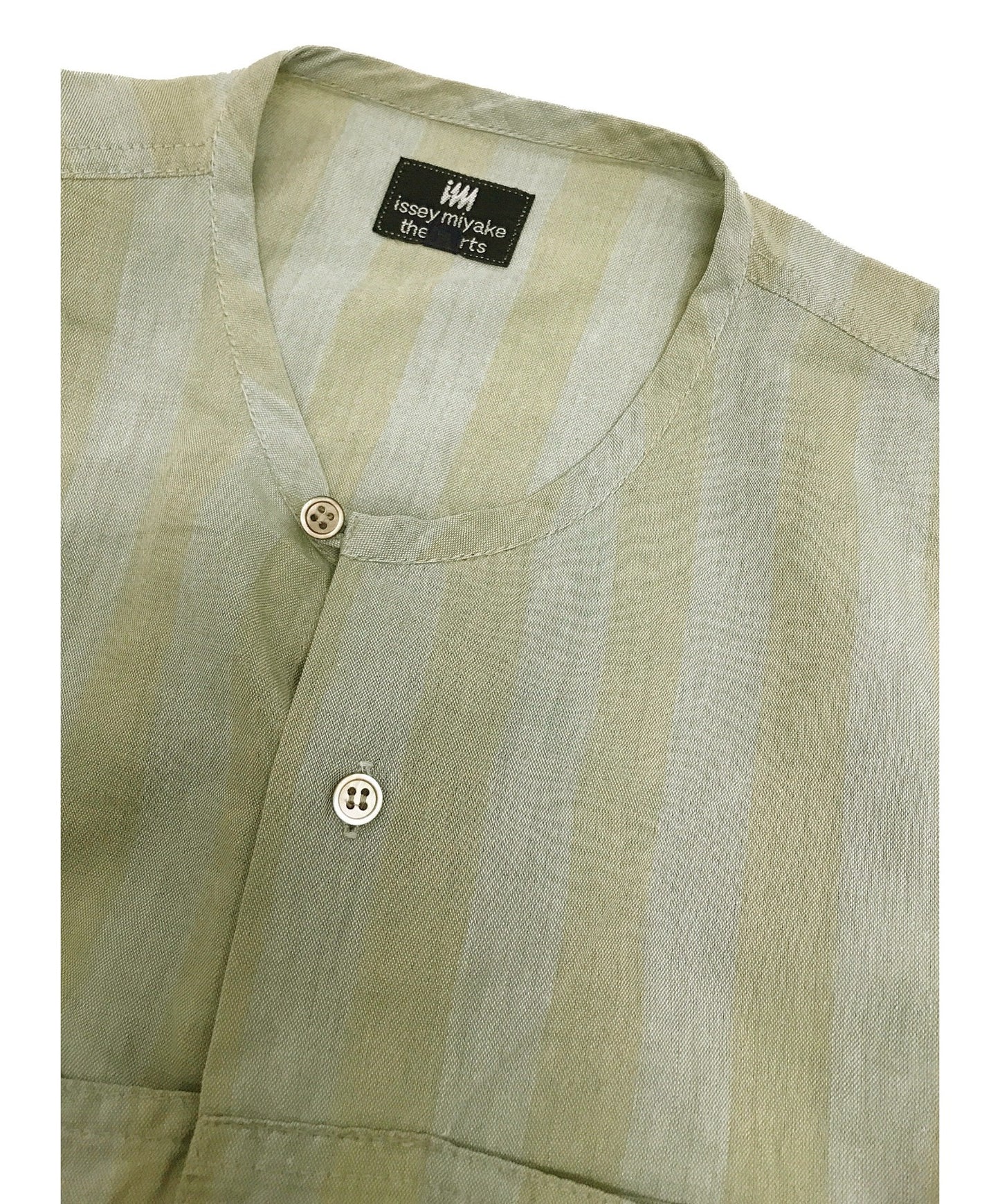 Issey Miyake双口袋无颈宽衬衫177563-A