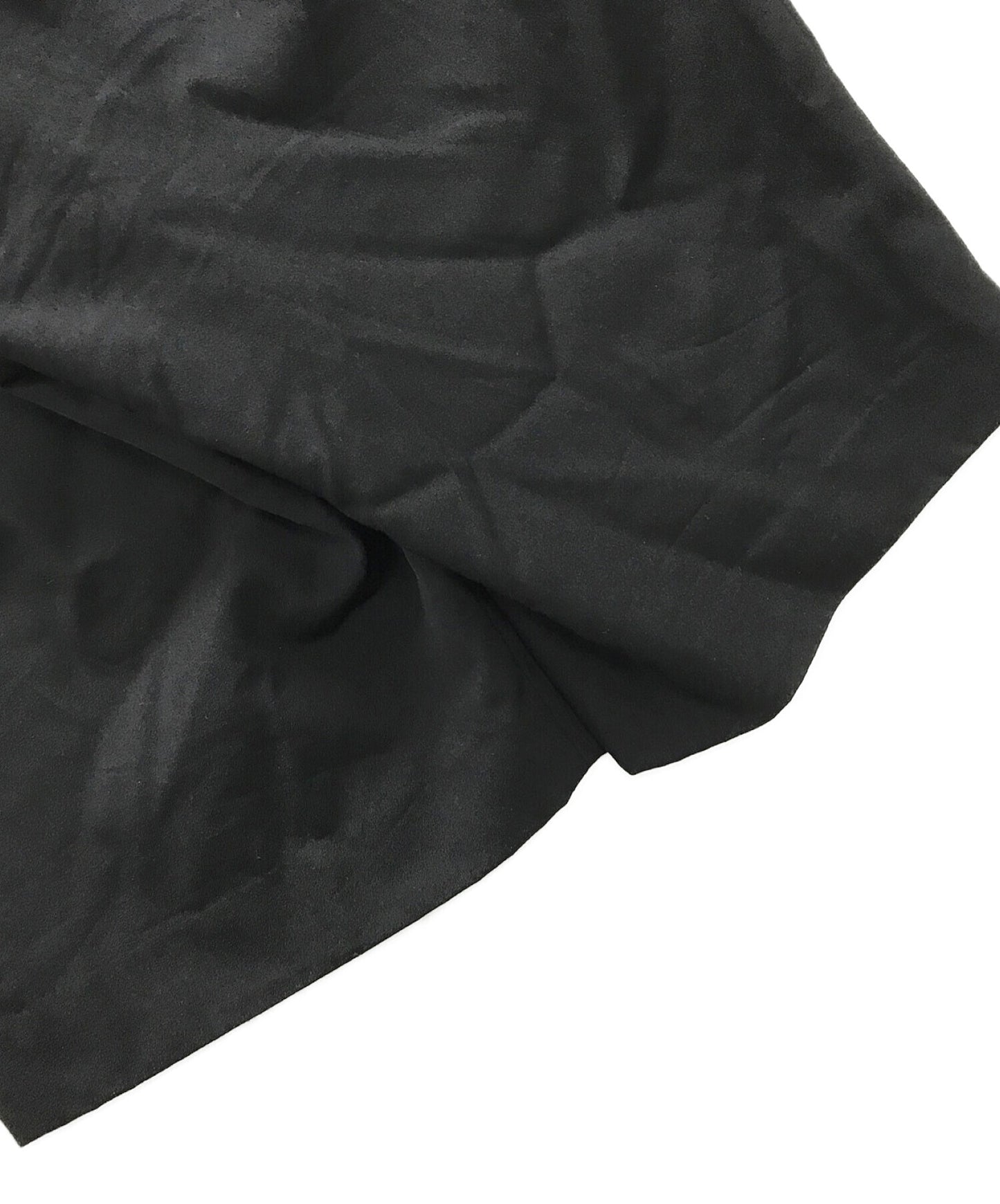 Comme des Garcons Homme和簡單的半褲子