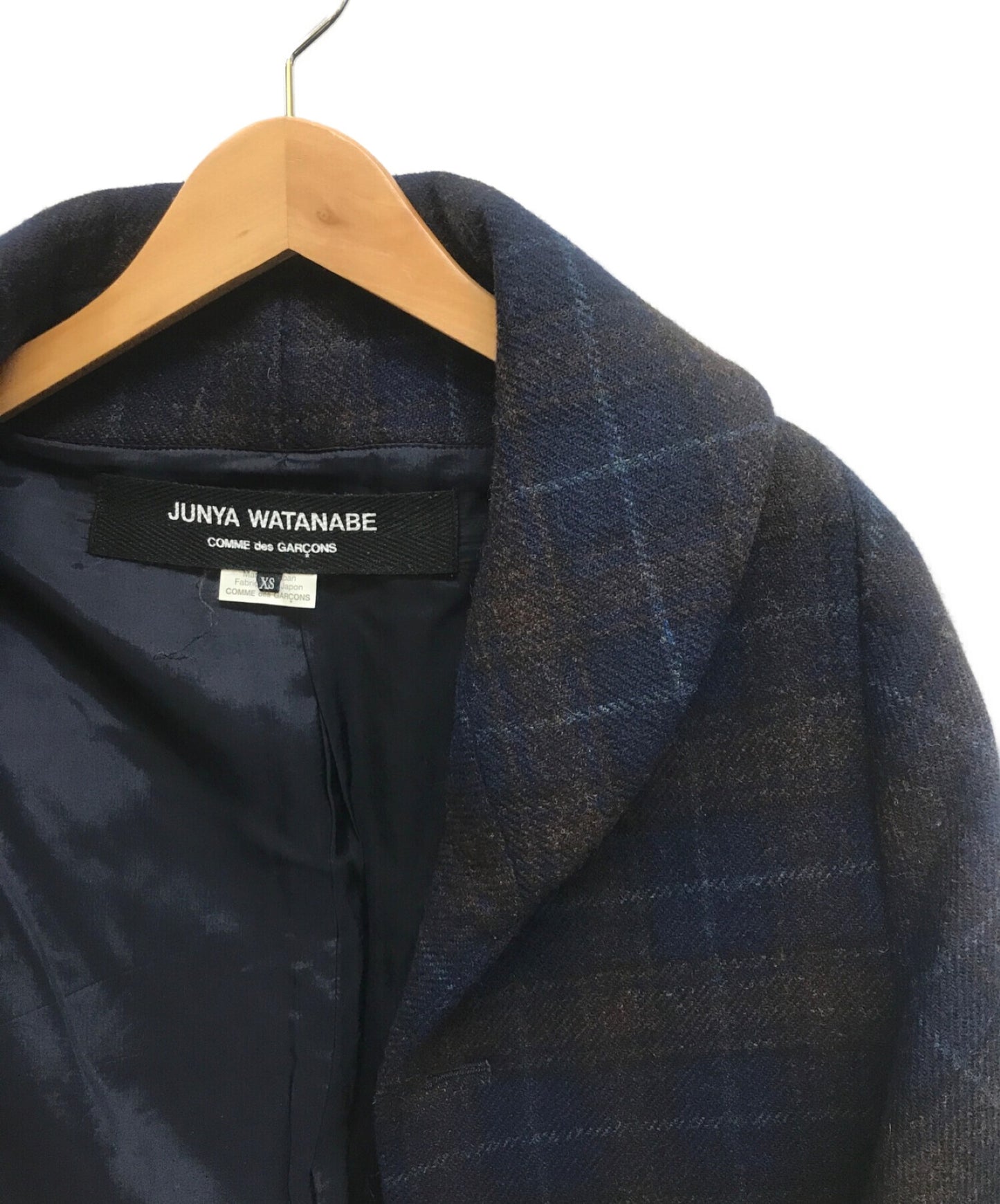 Junya Watanabe Comme des Garcons พันธะขนสัตว์ตรวจสอบผ้าคลุมไหล่ปกเสื้อคลุม JR-J004