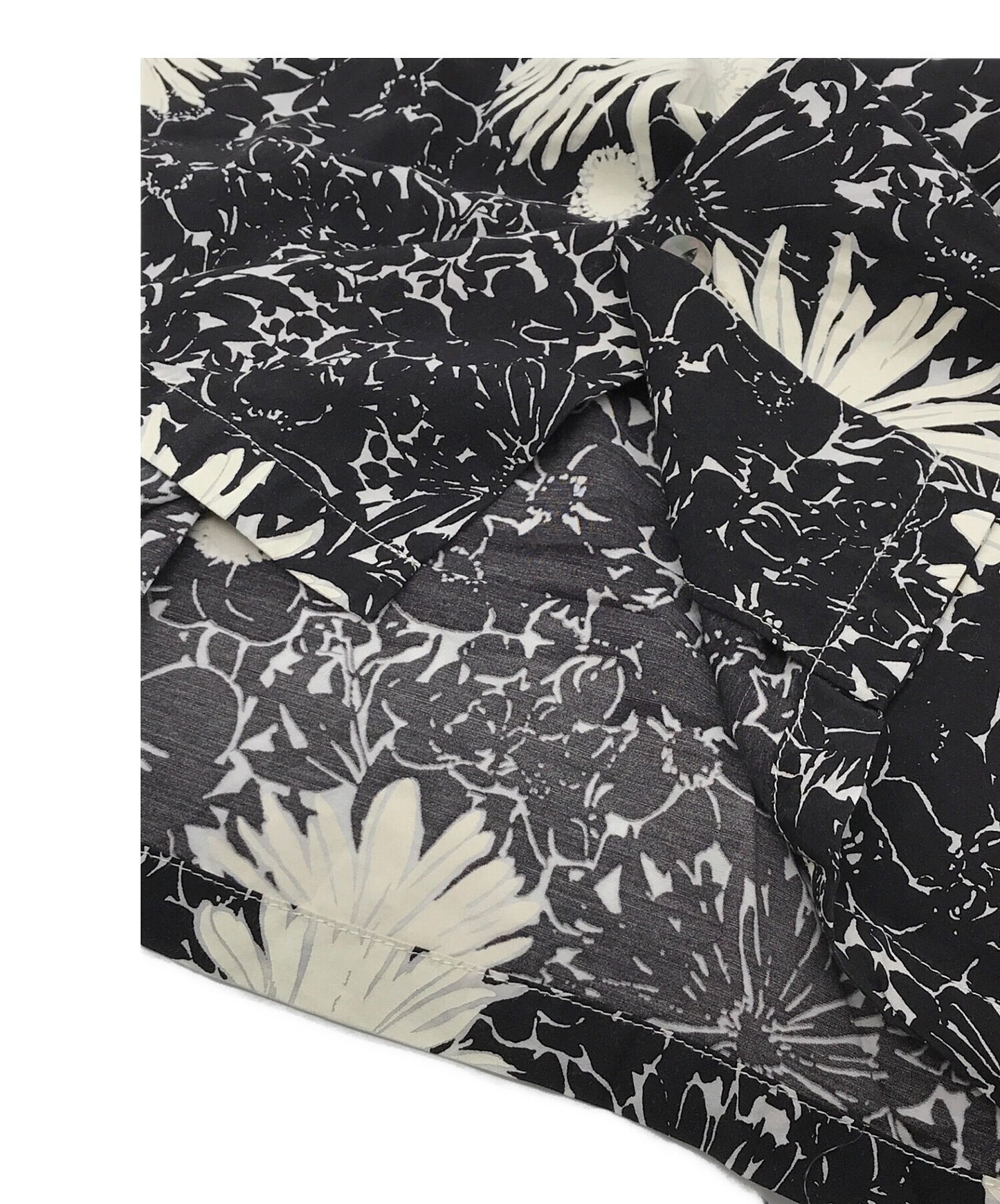 Comme des Garcons เสื้อเชิ้ตลายดอกไม้พิมพ์ WS-B016