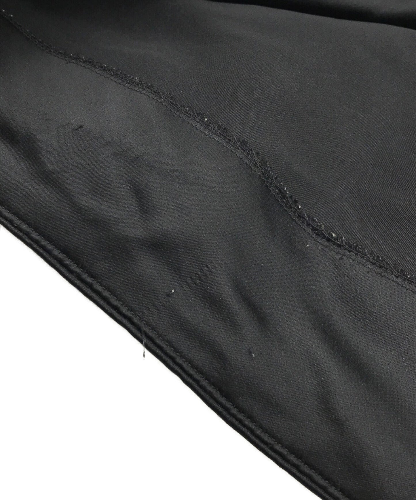 Comme des Garcons Homme Plus การออกแบบรูปกระโปรง PE-A010