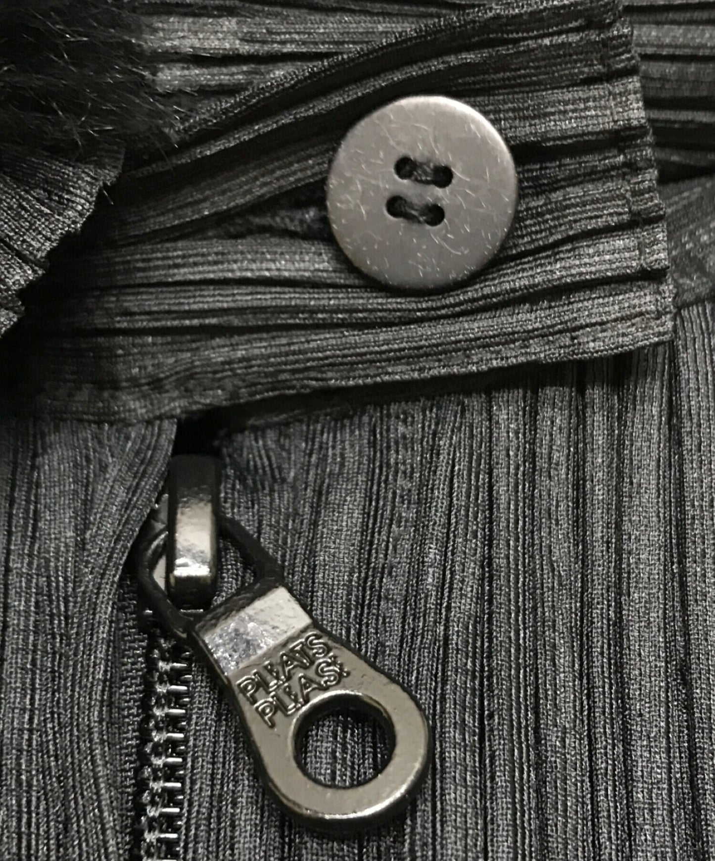 褶皱请毛皮百褶外套PP23-JA641