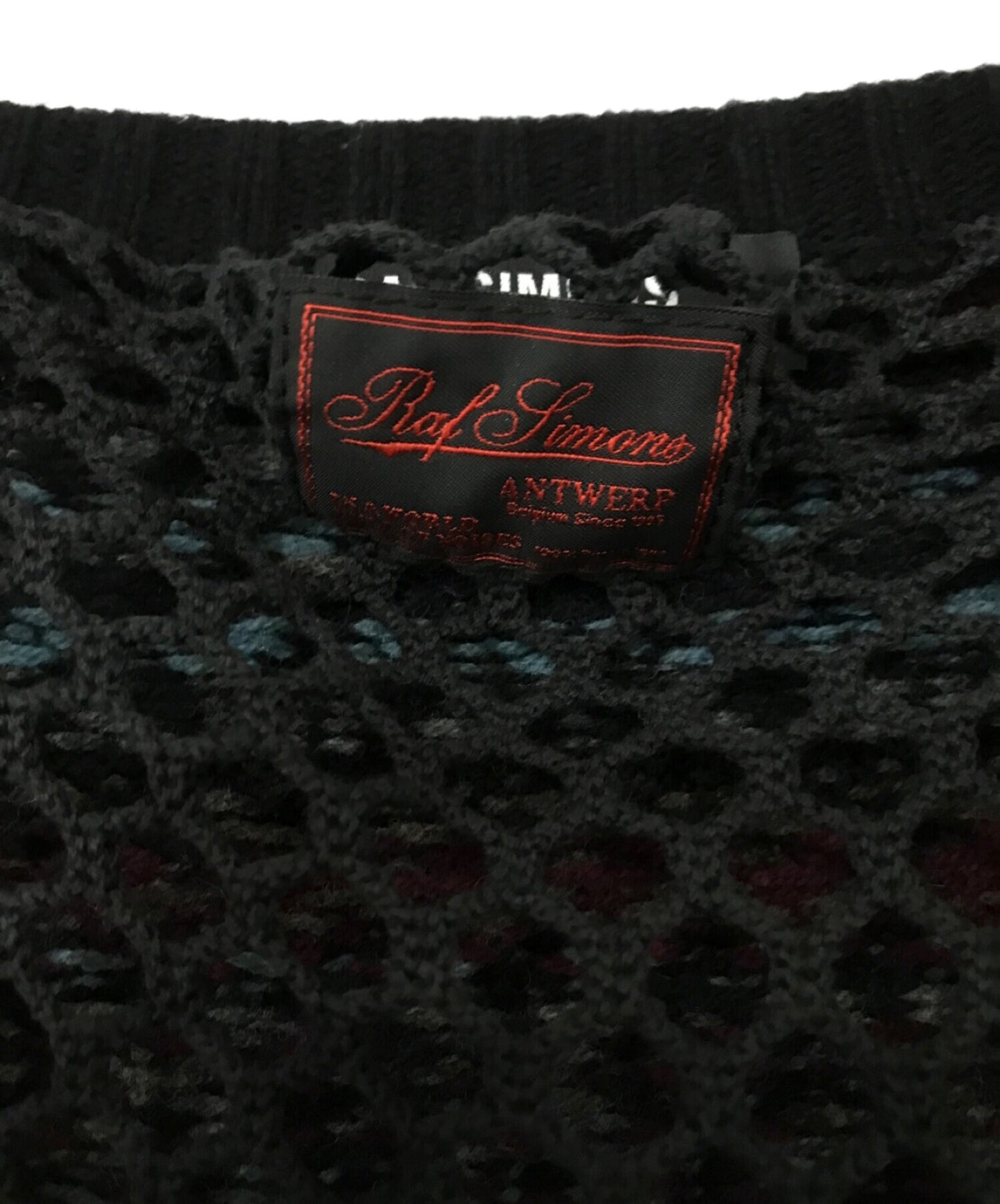 เสื้อกันหนาวรายละเอียดของ Raf Simons