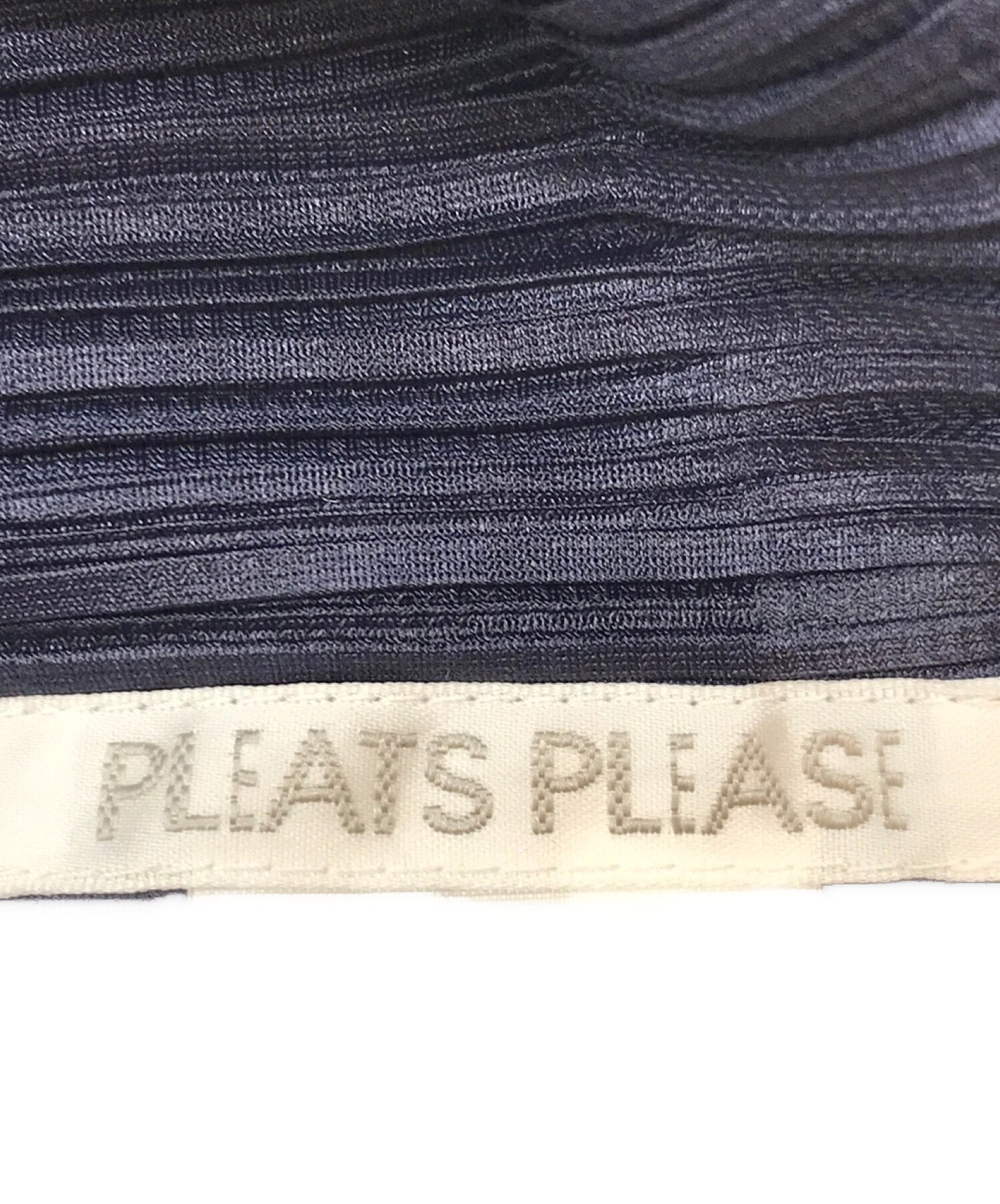 주름 Pleats Pleated Cut and Sewed Hemline Pleated Cut and Sewed Cut and Sewed Short Sleeve Cut 및 Sewed Short Sleeve PP21-JK521