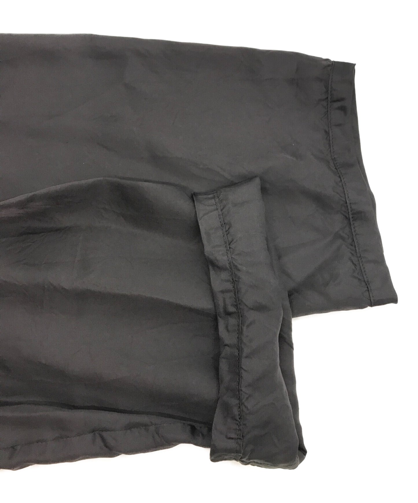 Black Comme des Garcons 21SS 제품 세척 백 자수 코트 1G-C006 AD2020