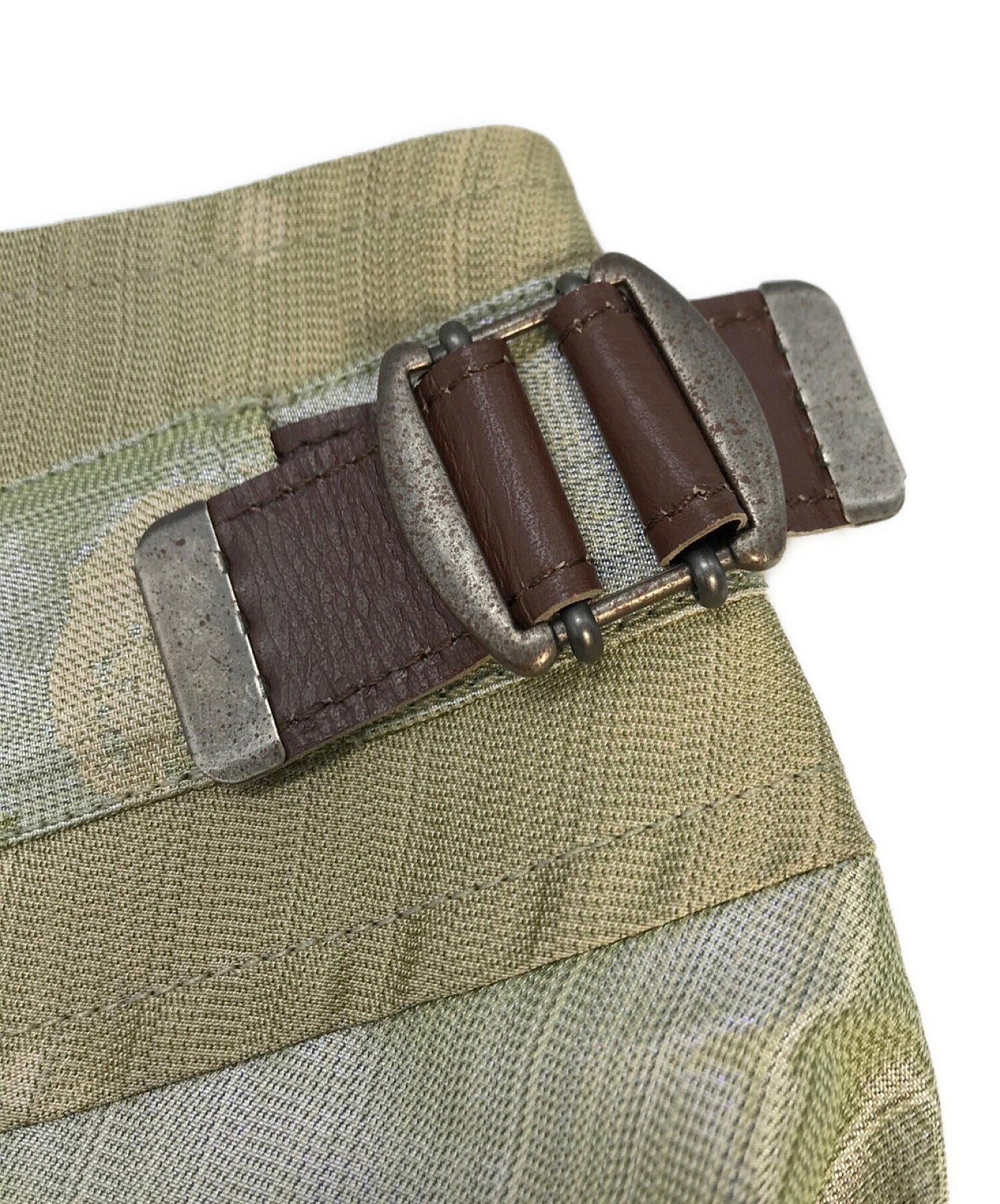 Issey Miyake Silk-Blend Cowhide cowhide皮扣裙IM91FG028