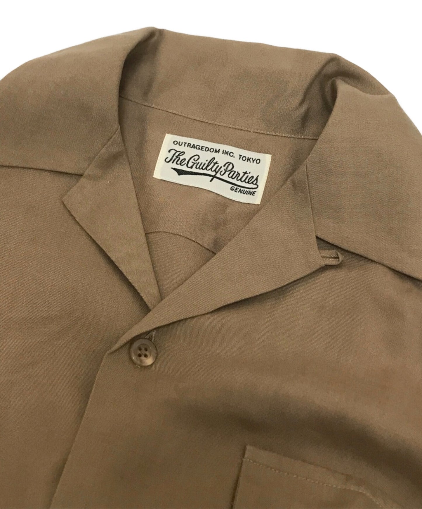 wacko玛丽亚开放项圈衬衫,露天领,长袖