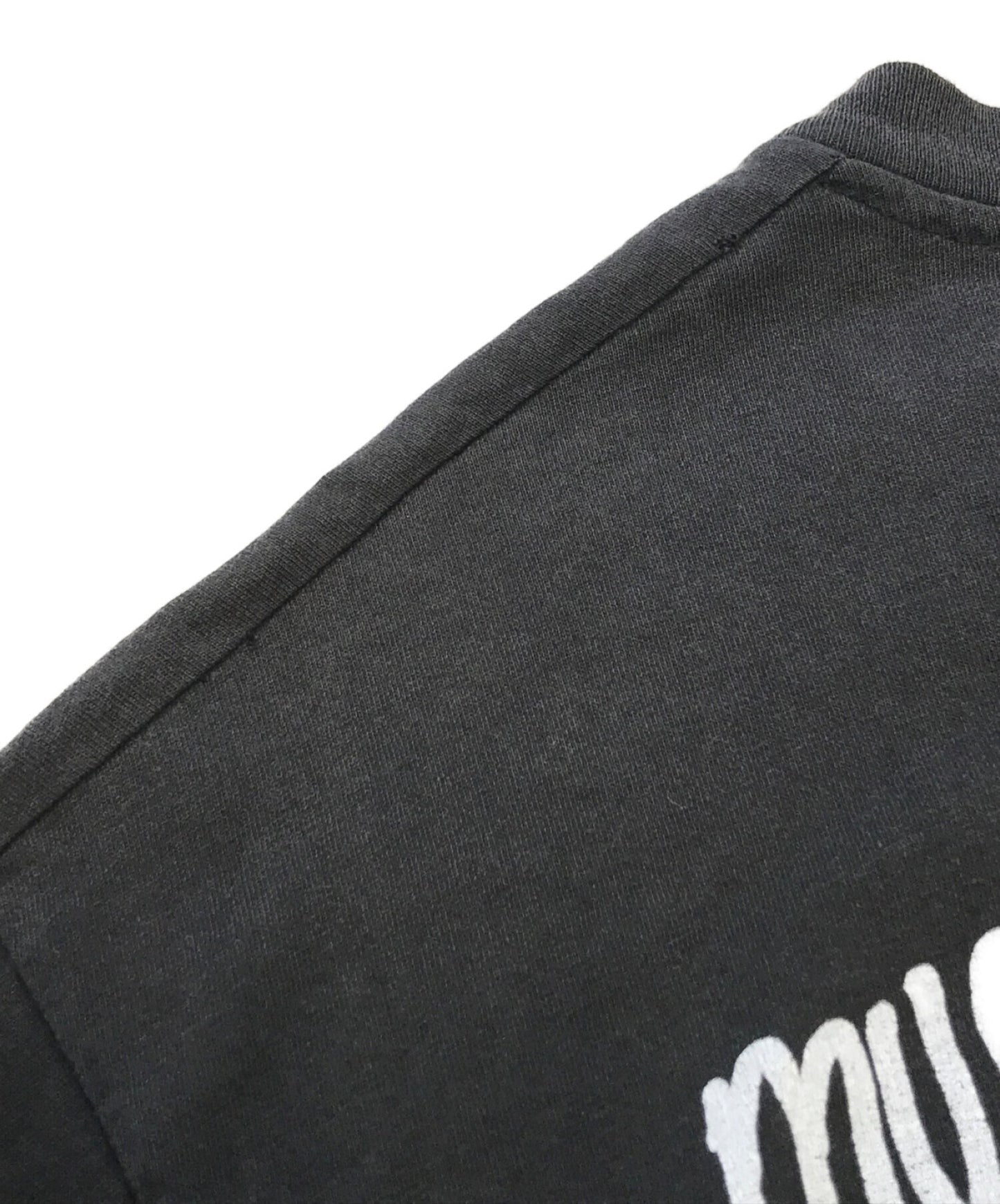 เสื้อยืดแถบมุกแยม