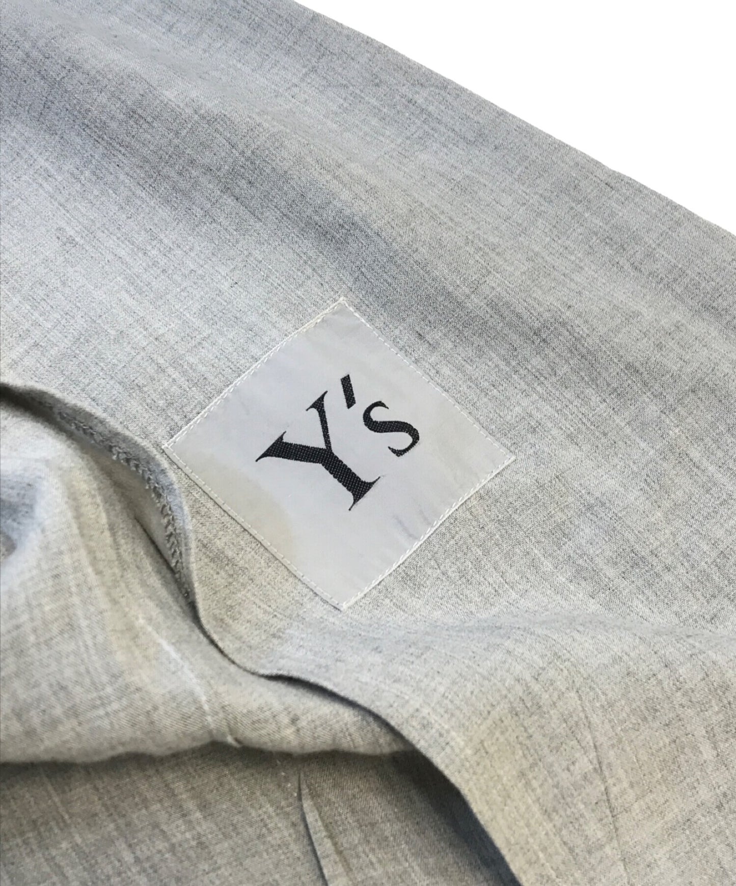 แจ็คเก็ตที่ปรับแต่งเรยอนของ Y