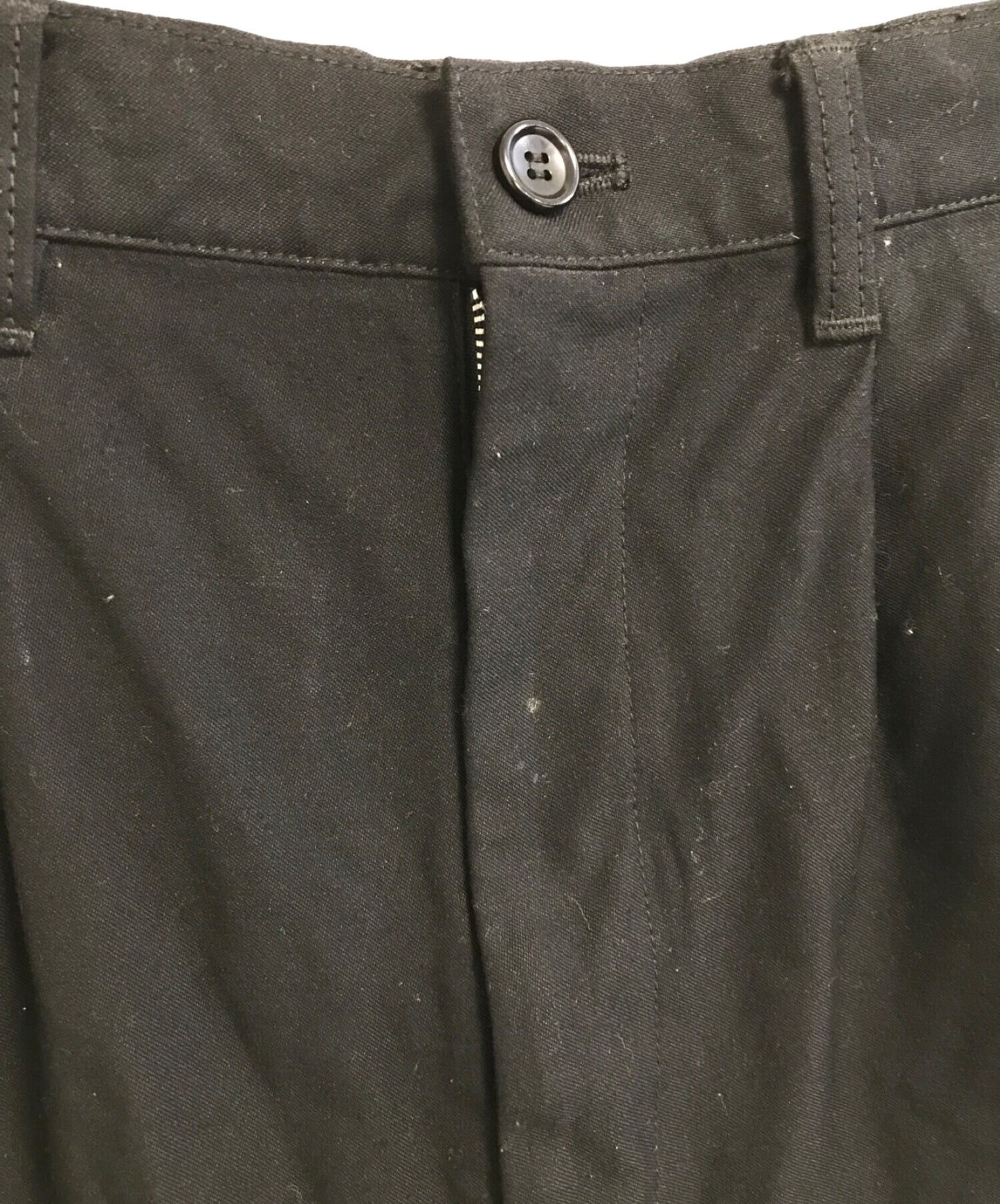 带有不同材料的Comme des Garcons Homme裤子