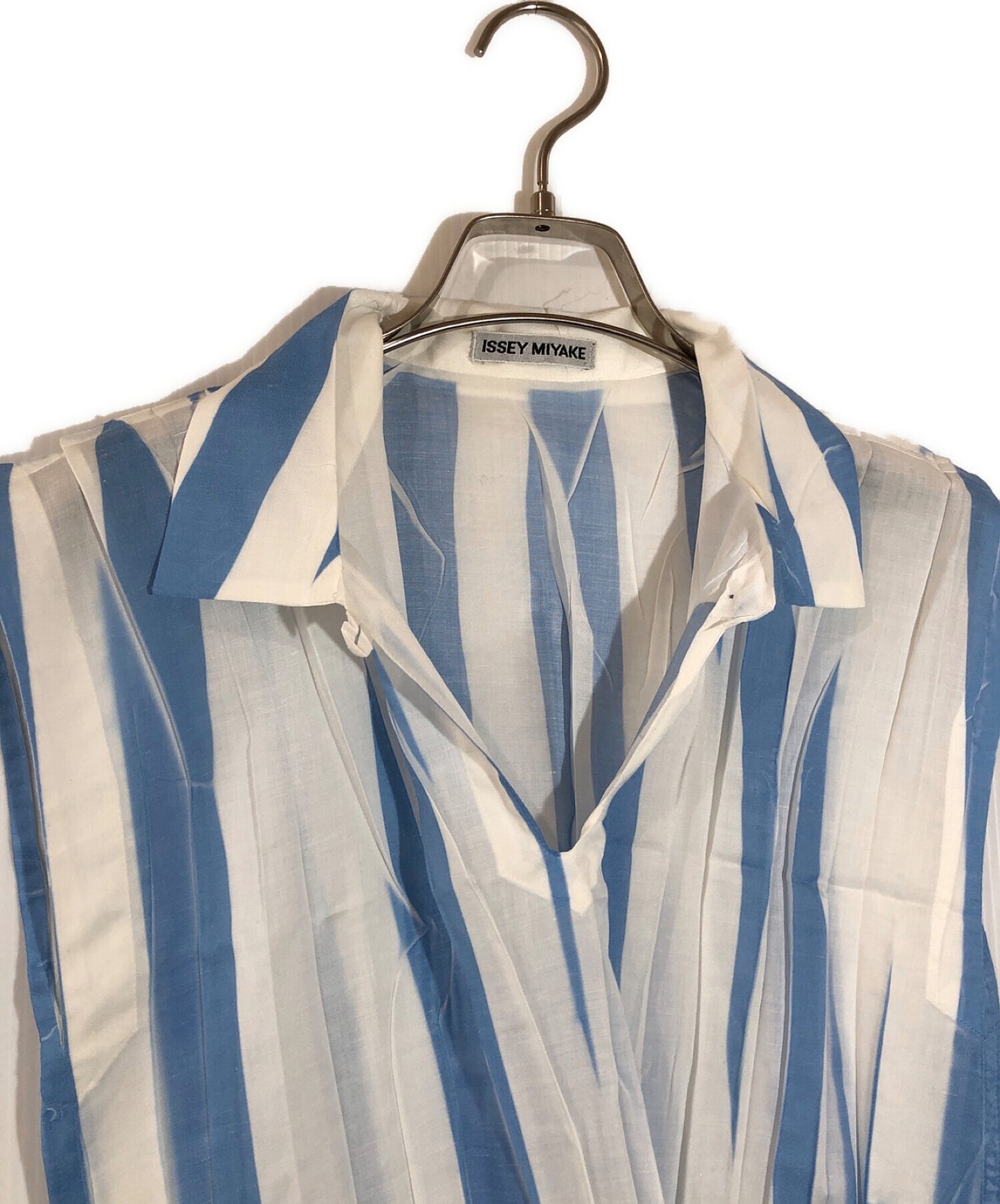 ชุดแขนกุด Issey Miyake Pleated Im51-FH801