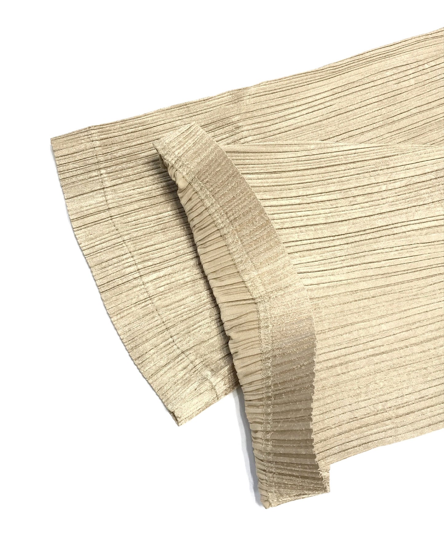 Issey Miyake กางเกงขาสั้นจีบ IM51-FF804