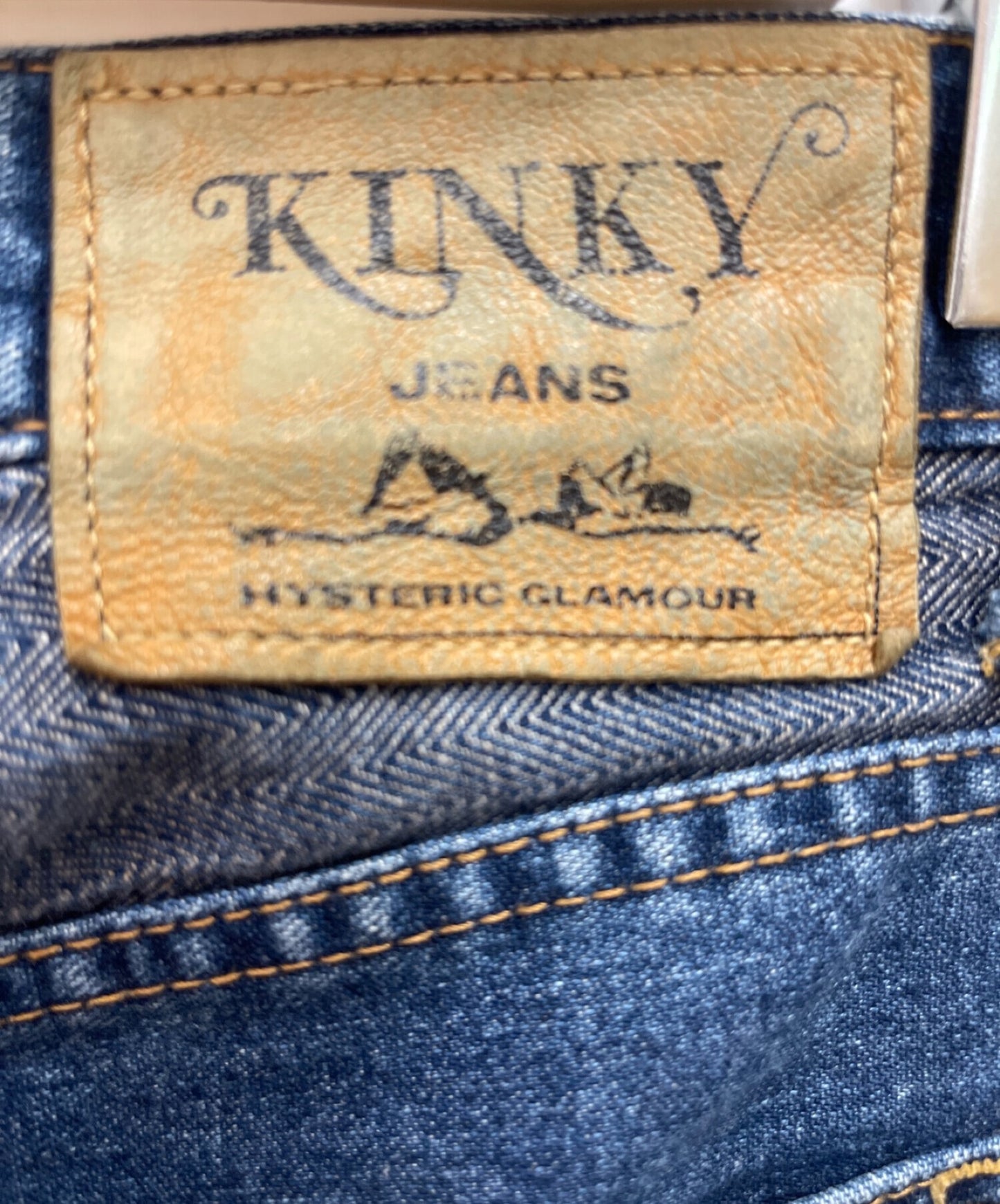 กางเกงยีนส์ที่มีความเย้ายวนใจ Hysteric 2AP-9632