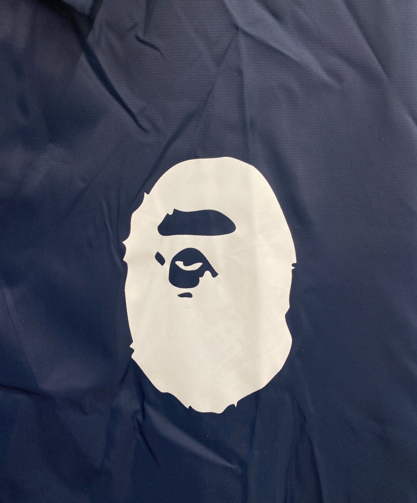 แจ็คเก็ตโค้ชที่พิมพ์แล้ว