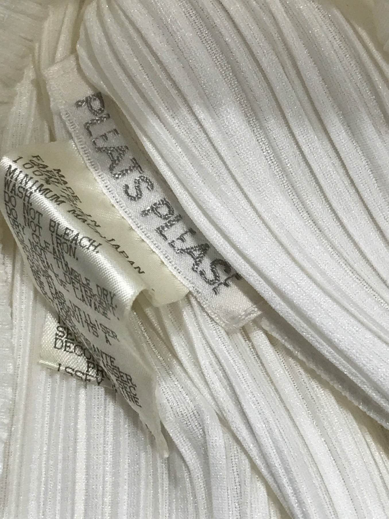 จีบโปรดเสื้อจีบ