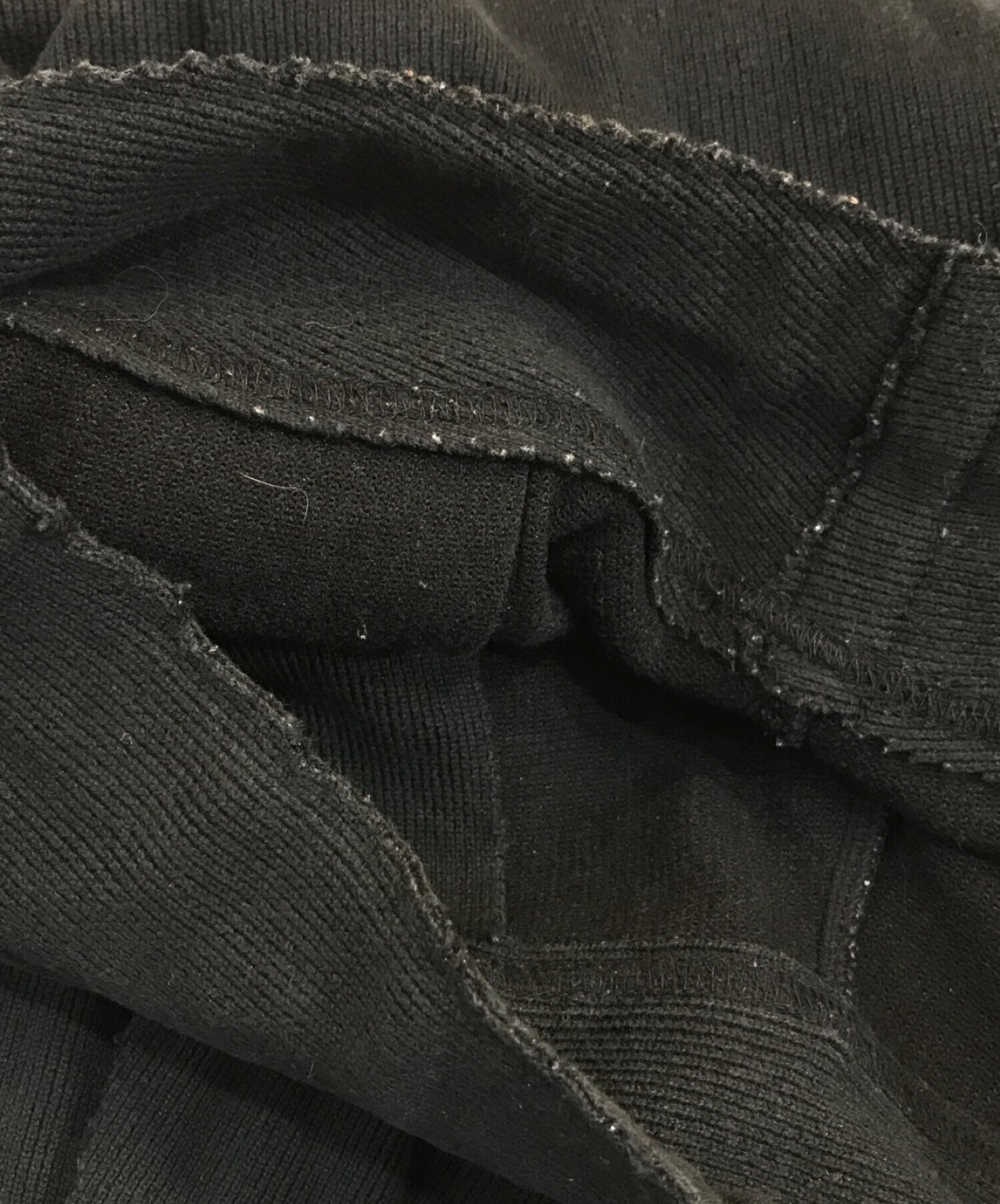 Issey Miyake Preated 디자인 쉬운 테이퍼 니트 바지 1M93KM312