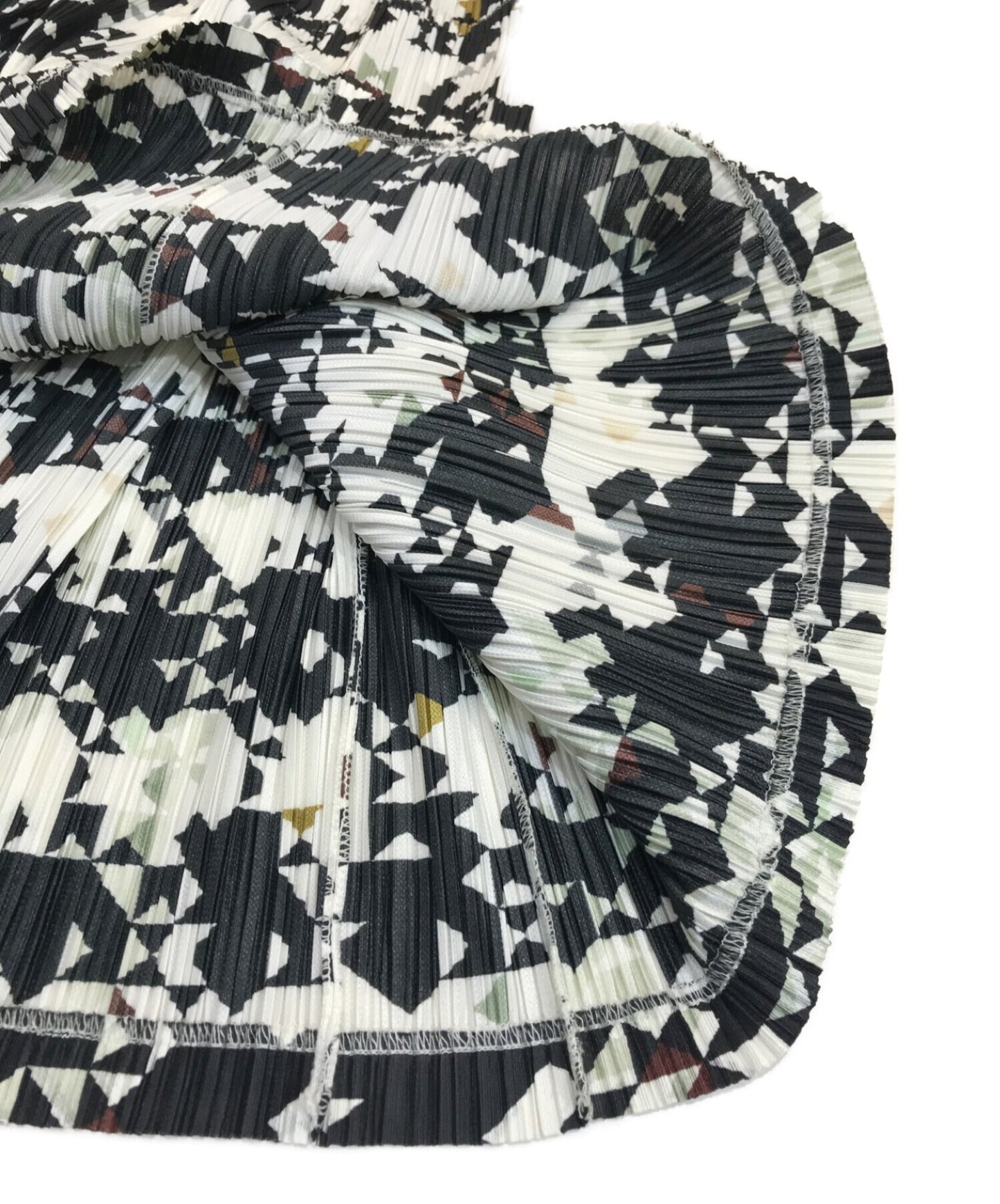 จีบกรุณากระโปรงจีบมากมายพร้อมลวดลายทั้งหมด pp03-jg875