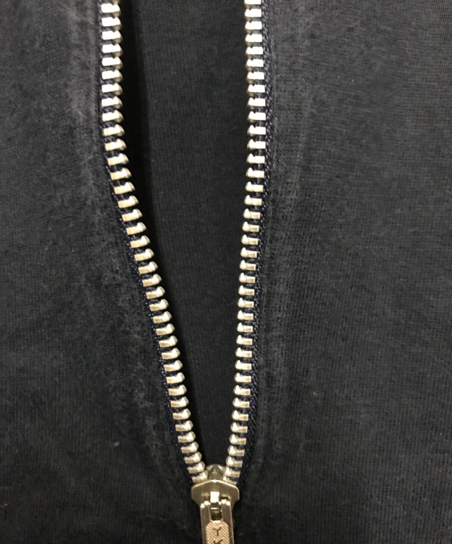 Comme des Garcons Homme Logo Patch ตัดครึ่งซิปและเย็บ HT-020160