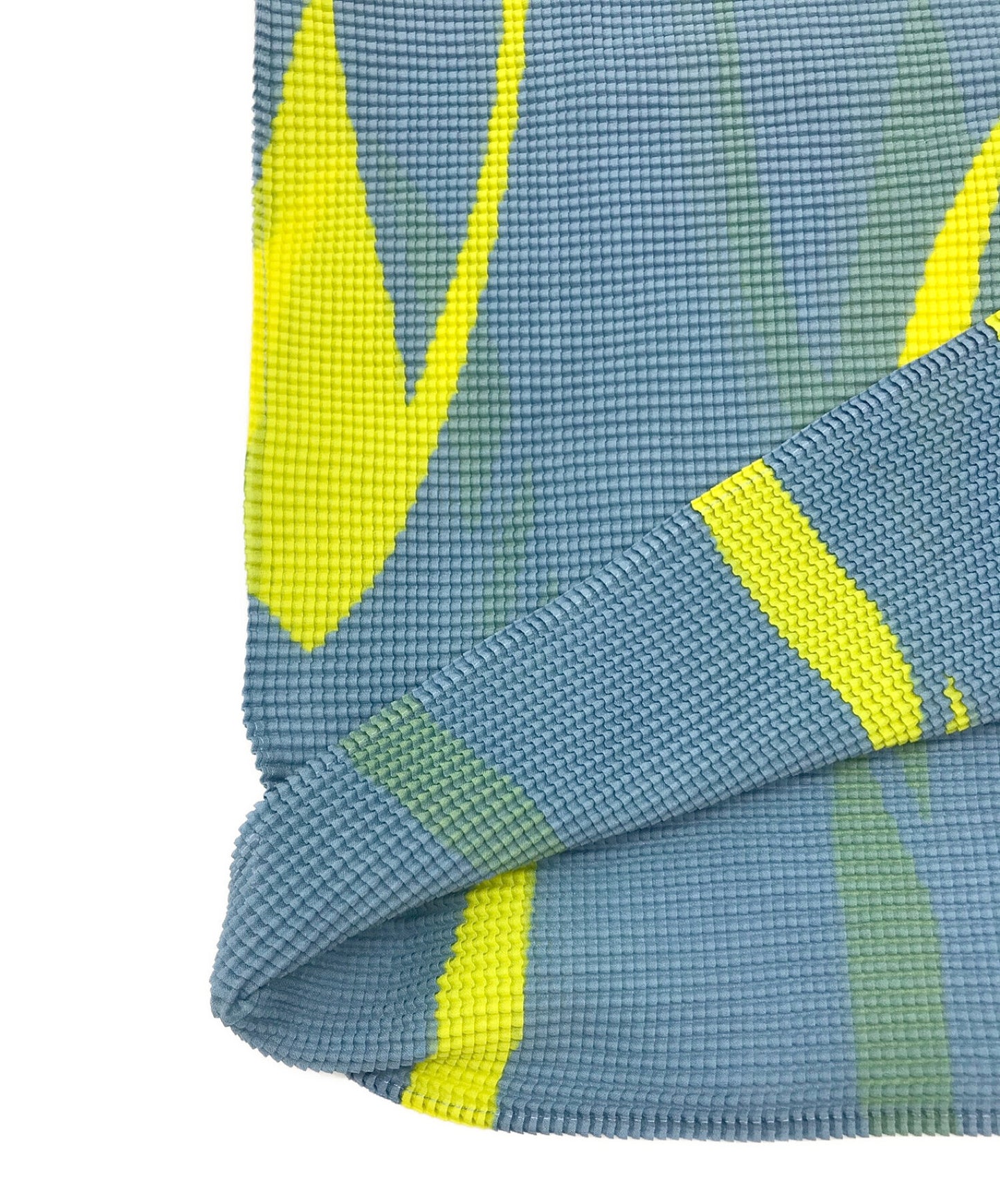 Me Issey Miyake Transfer Waffle pleated上衣MI51FK497