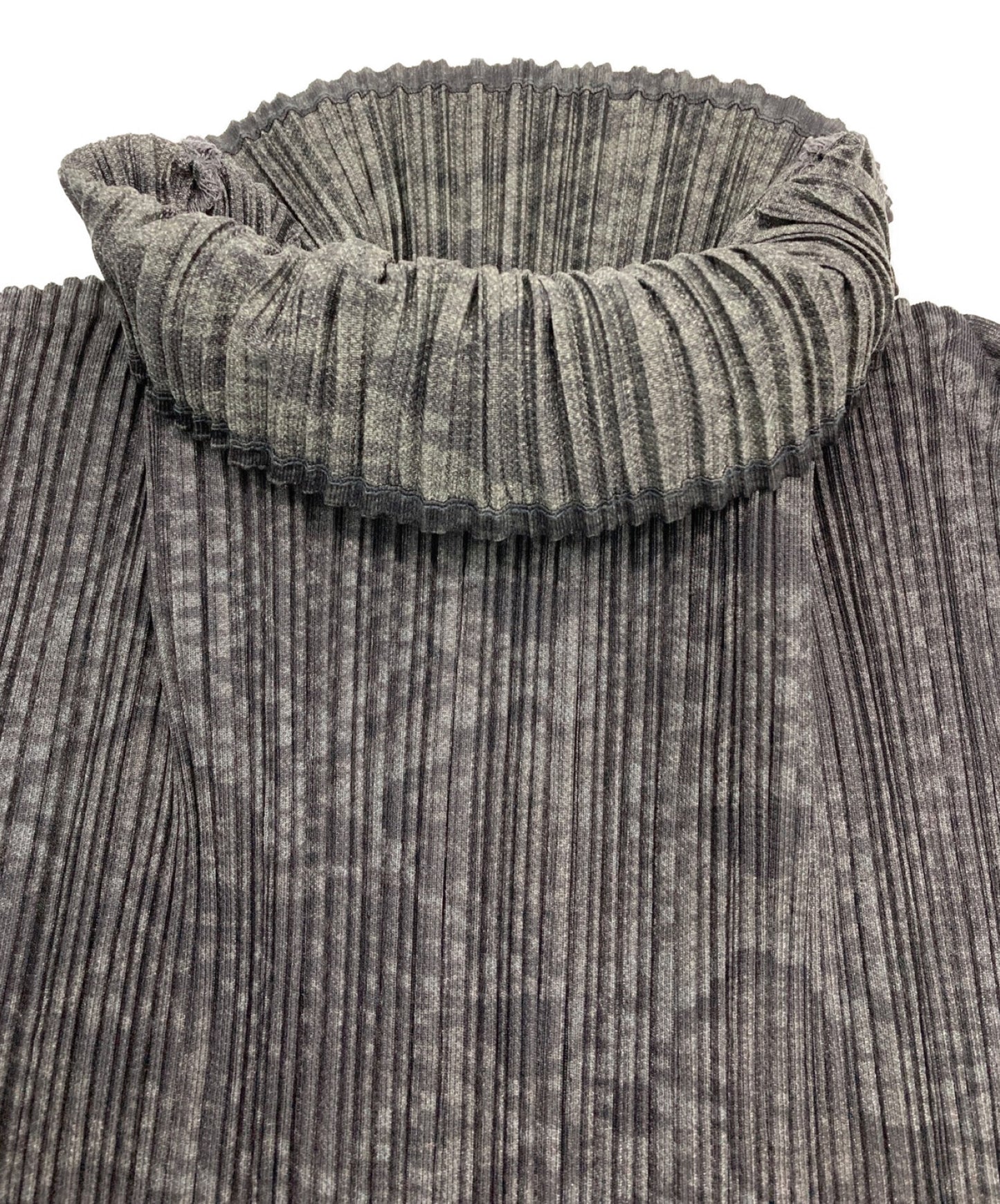 จีบกรุณาตัดคอจีบสูงและเย็บ pp33-jk831