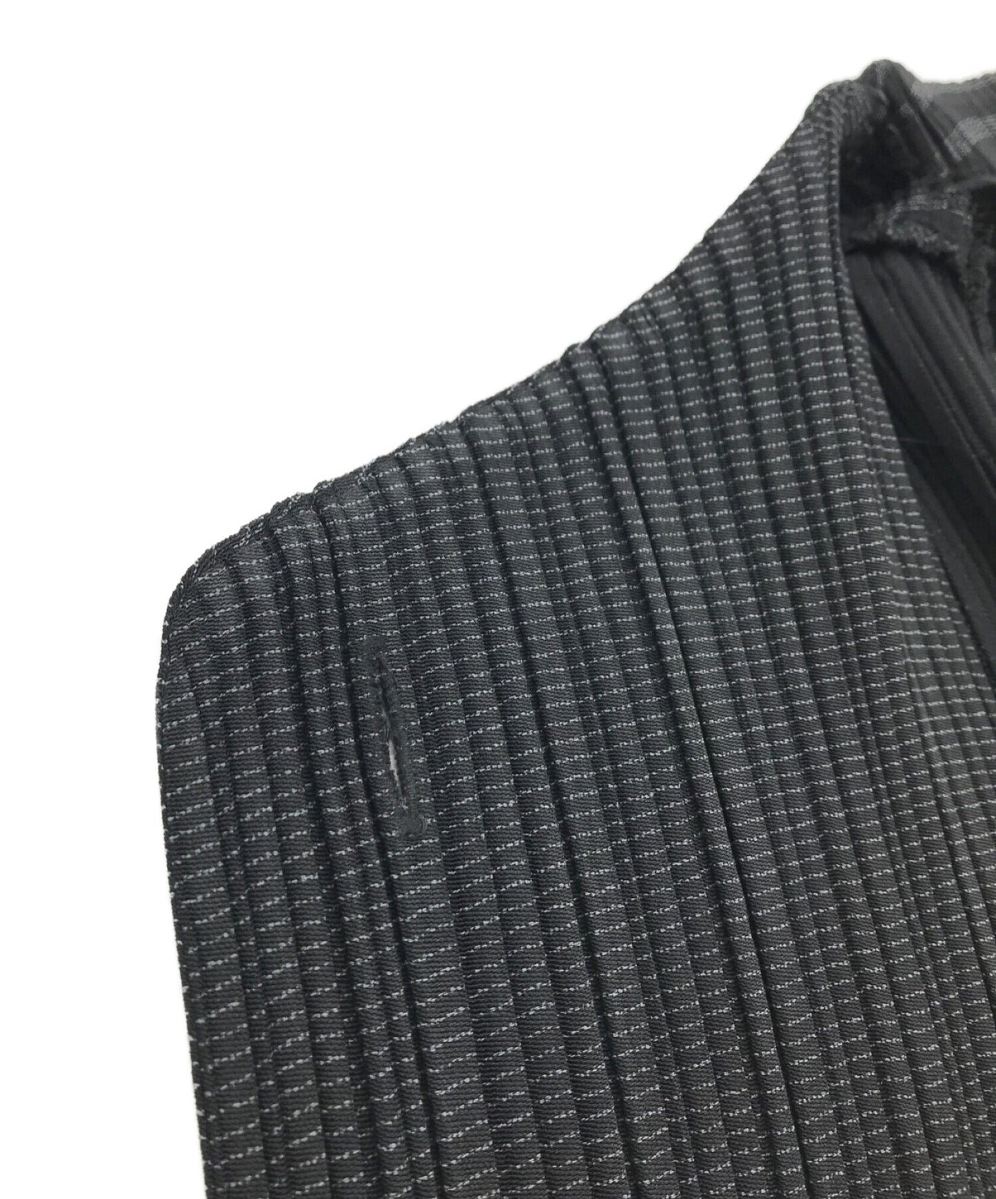Issey Miyake Fete边界百褶背心IM84-FE911
