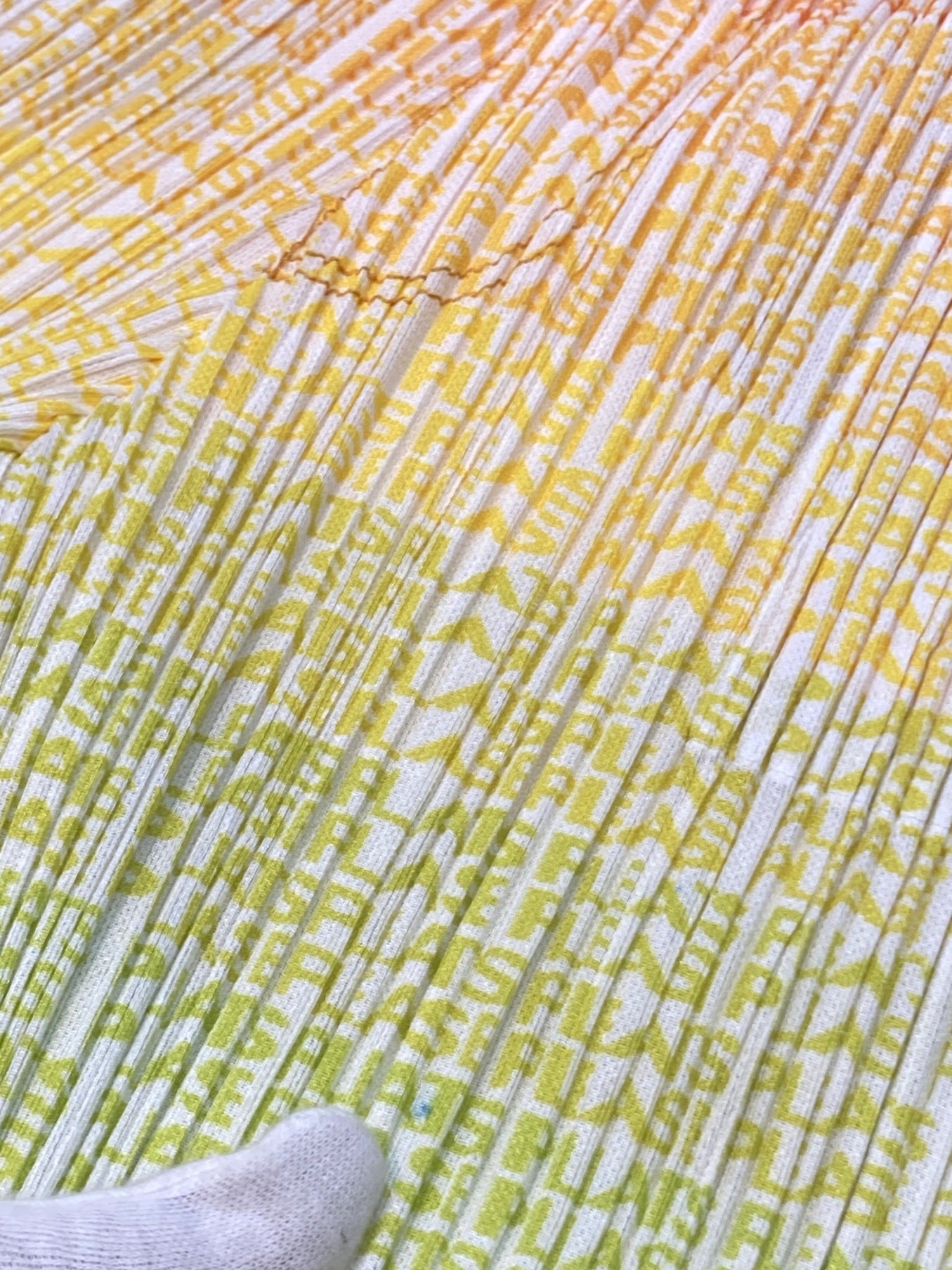 주름은 넓은 주름 바지 pp61-jf624를 그라디언트하십시오