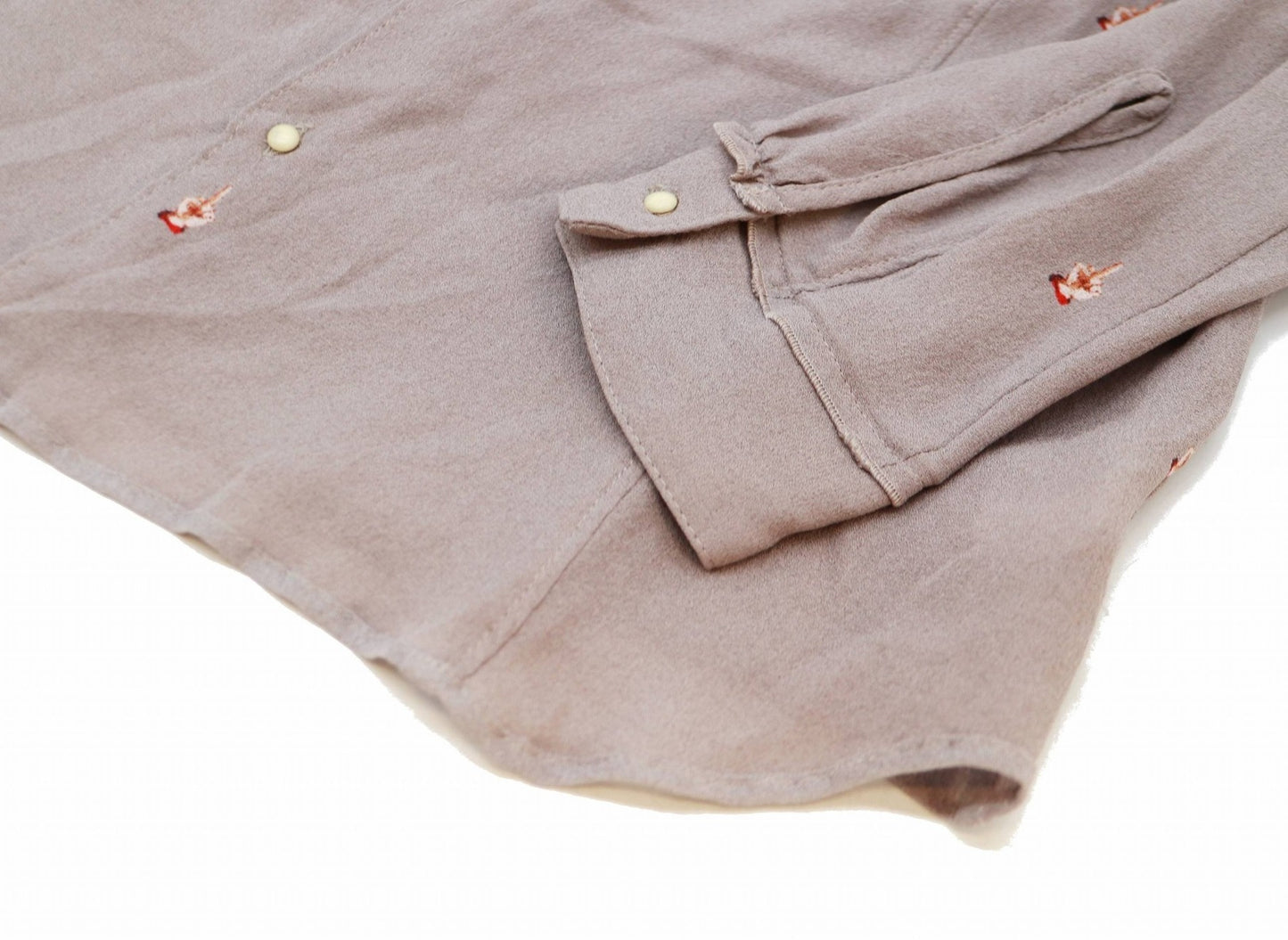 ชุดสีผ้าไหมเสื้อเชิ้ตสีอ่อน ๆ j1404-2