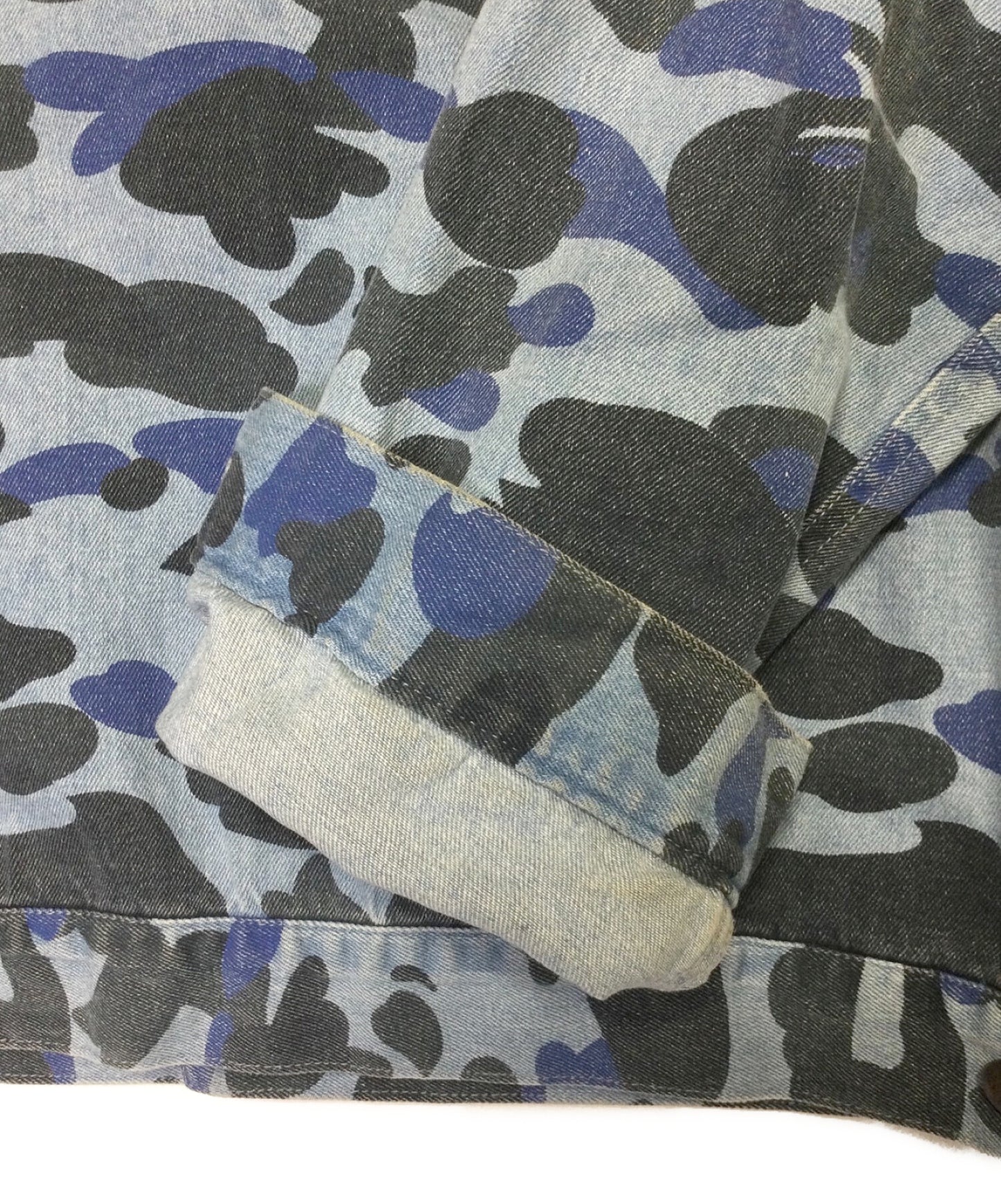 沐浴猿彩色迷彩牛仔夹克