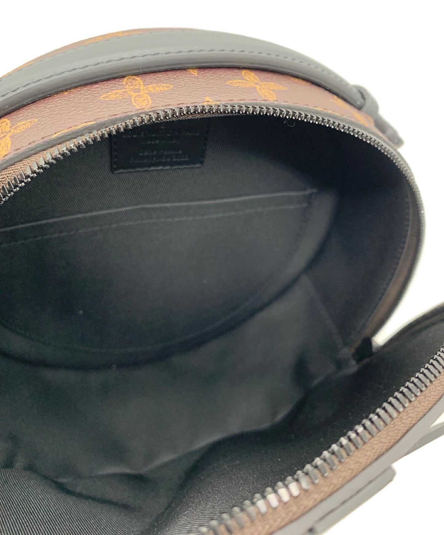 [Pre-owned] LOUIS VUITTON Monogram wheel box shoulder bag M59706