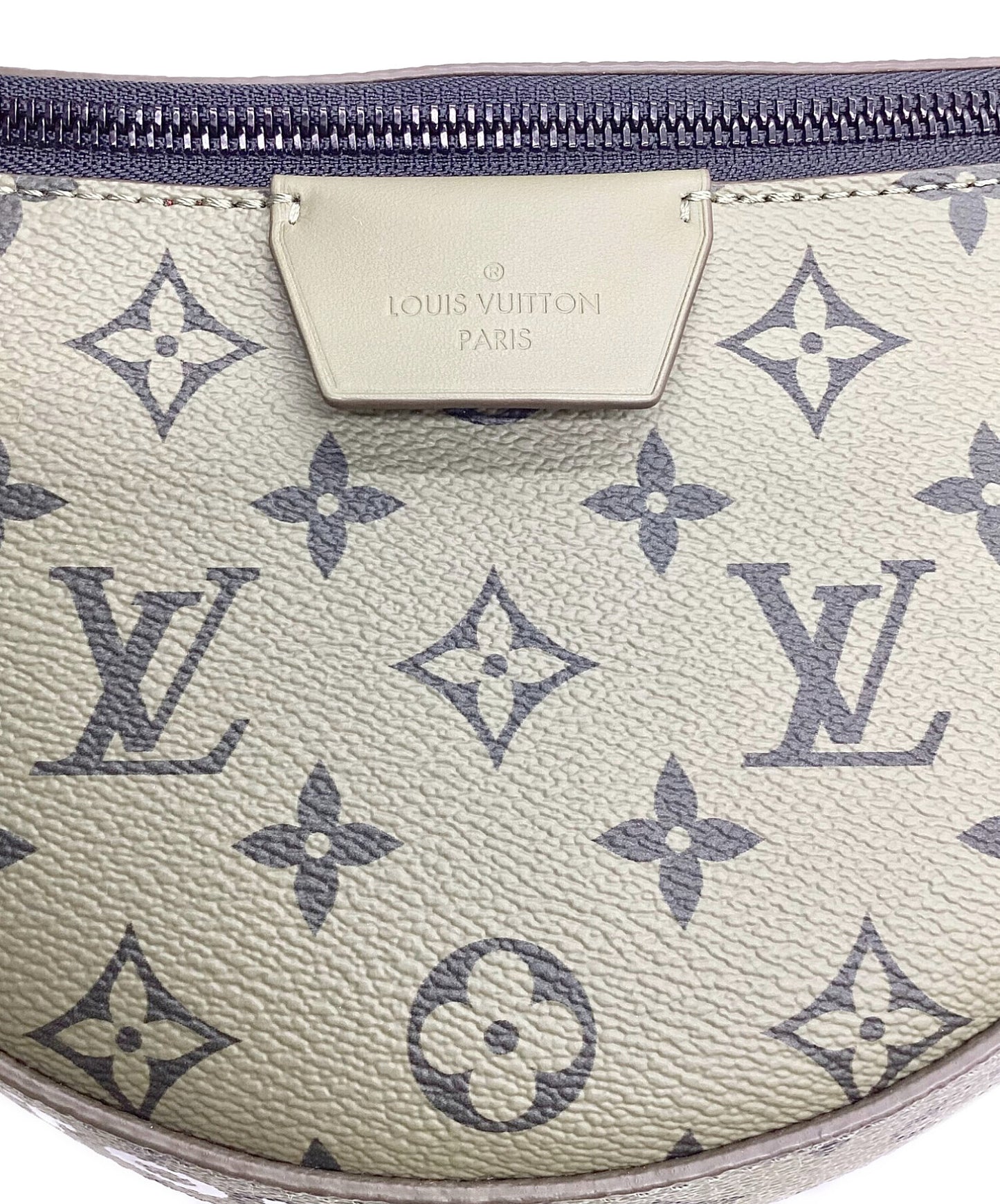 [Pre-owned] LOUIS VUITTON LV Moon Crossbody M23838