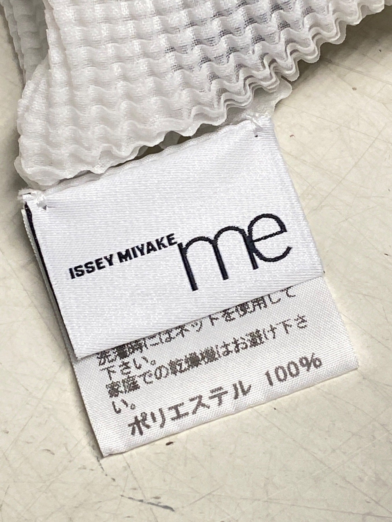 [Pre-owned] ISSEY MIYAKE me Dot-patterned pleated cut and sewn