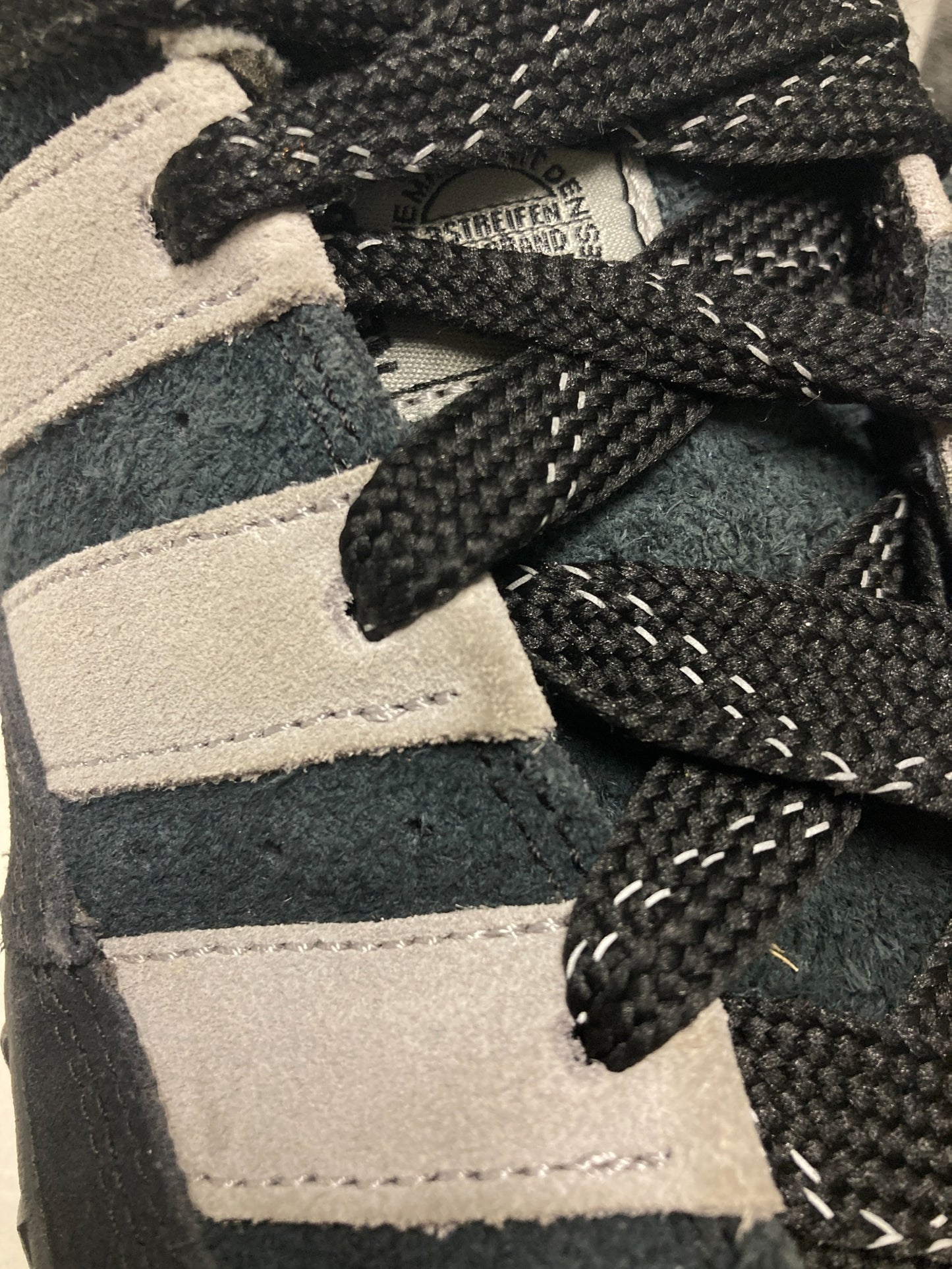 [Pre-owned] NEIGHBORHOOD ADIMATIC / Low cut sneakers HP6770