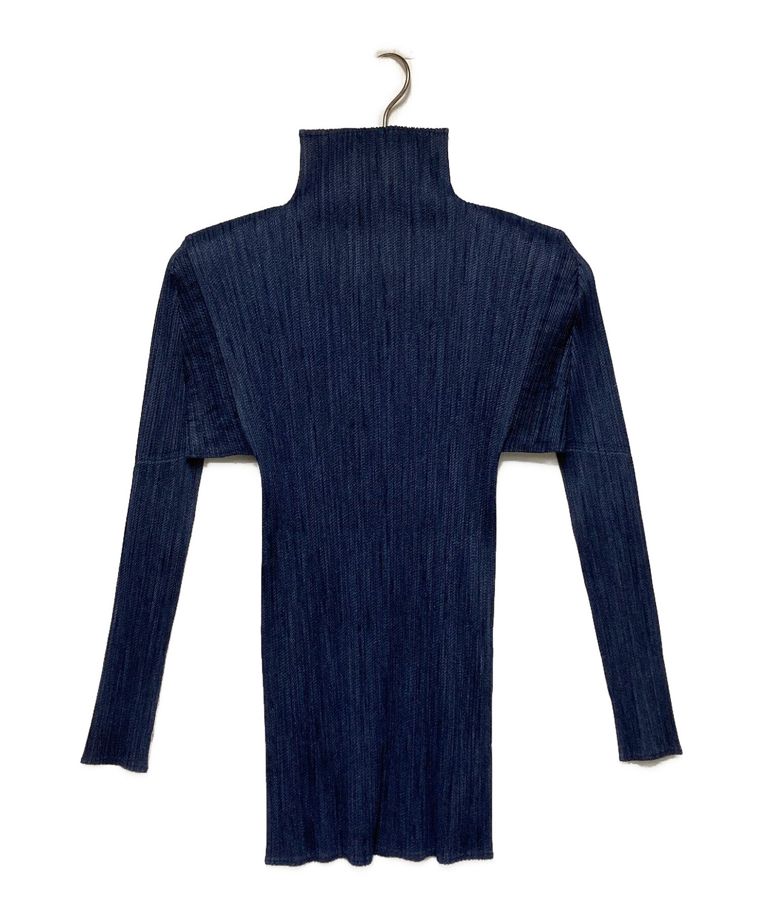 PLEATS PLEASE – Archive Factory