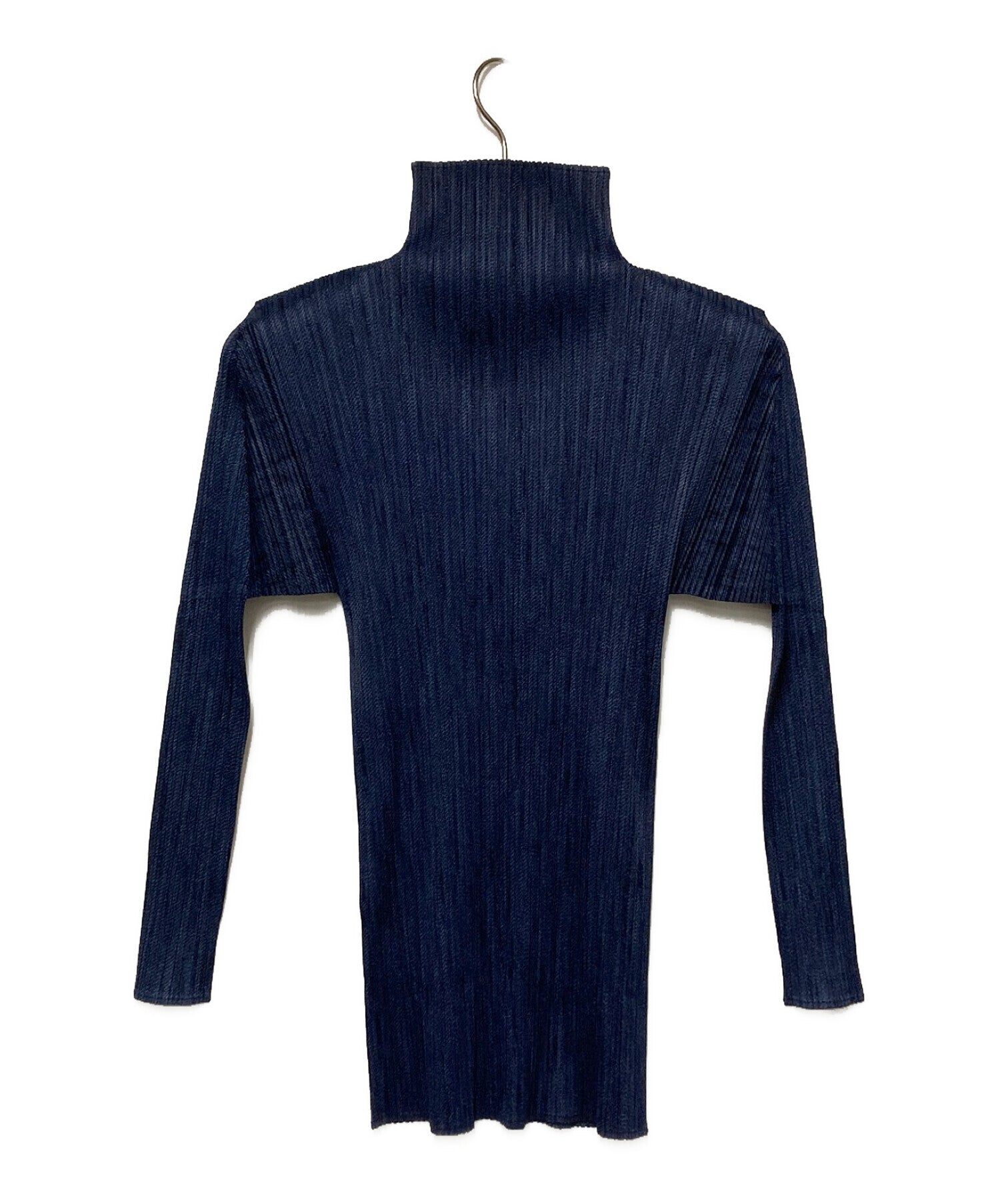 PLEATS PLEASE – Archive Factory