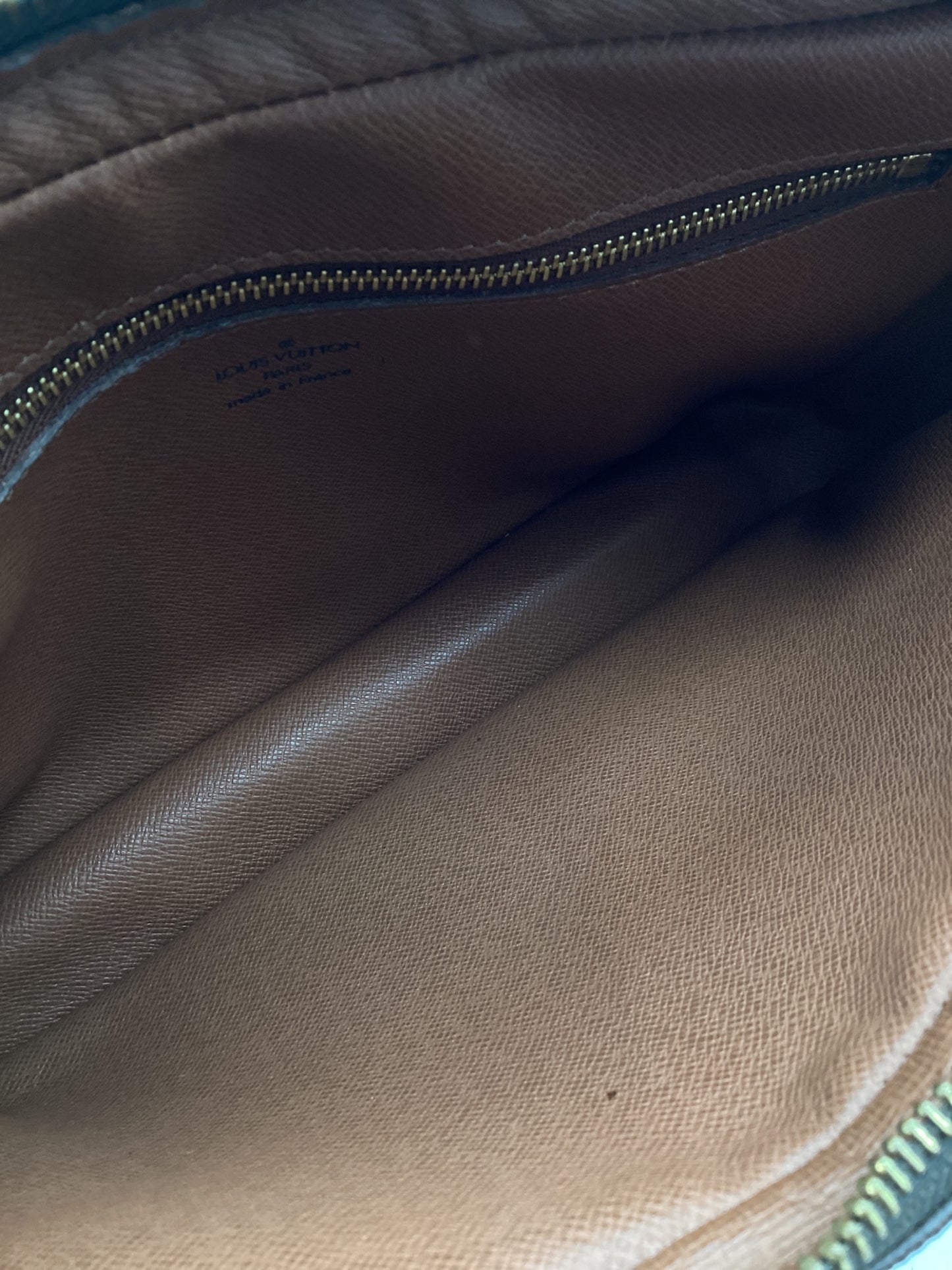 [Pre-owned] LOUIS VUITTON zippered carrying case M51825