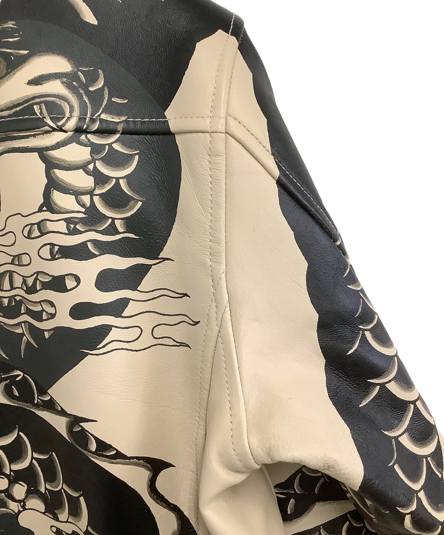 [Pre-owned] AVIREX Leather jacket DRAGON&SNAKE TRACKER JACKET 6121042