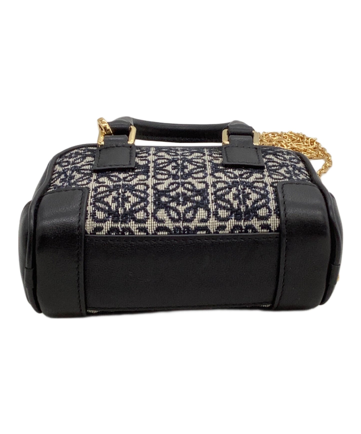 [Pre-owned] LOEWE Chain shoulder pouch Amazona Nano A039U96X02