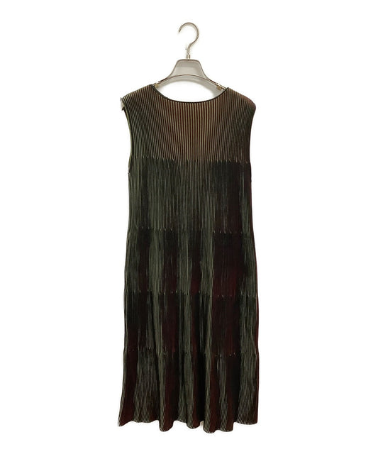 [Pre-owned] me ISSEY MIYAKE 3D Striped Pleated Sleeveless Knit Dress MI02KH382