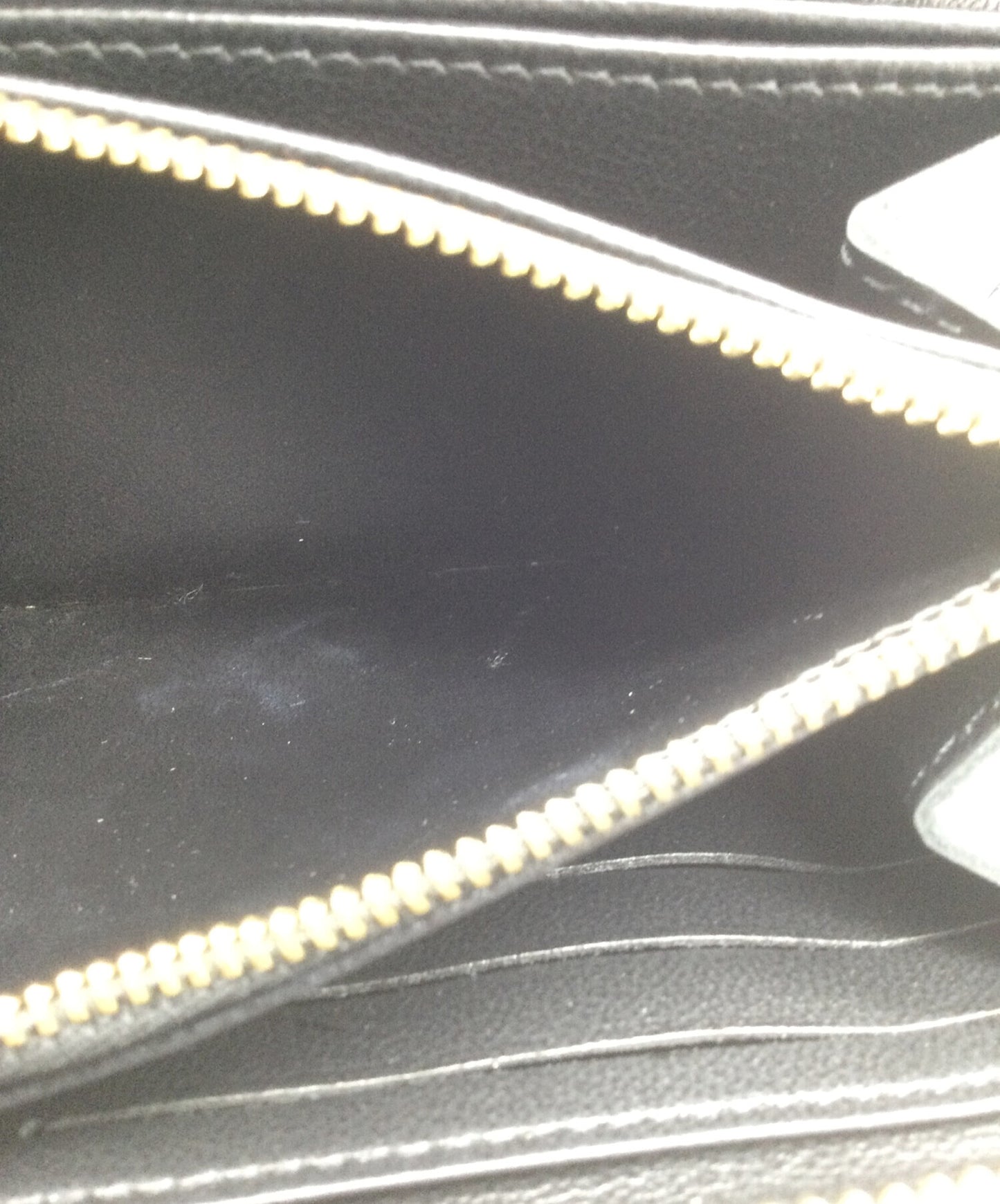 [Pre-owned] LOUIS VUITTON Embossed Zippy Wallet M81763