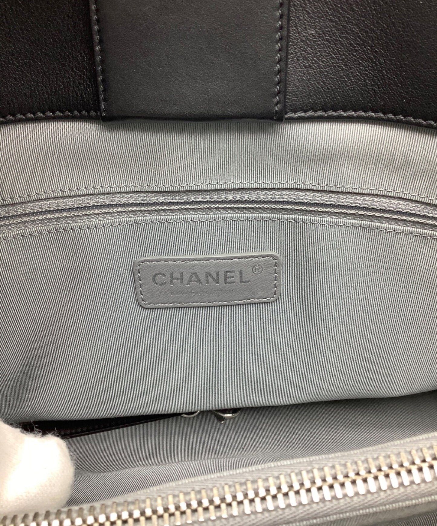 [Pre-owned] CHANEL V Stitch Tote Bag