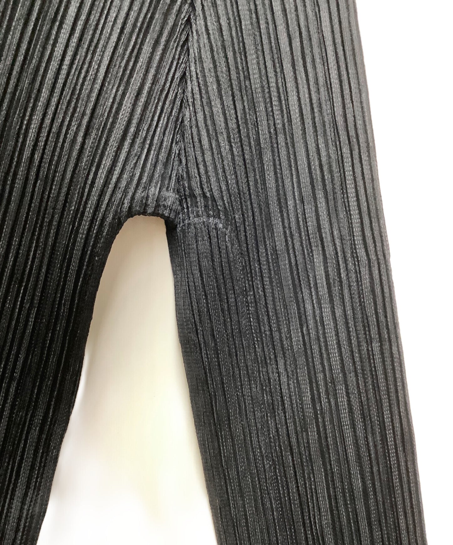 [Pre-owned] PLEATS PLEASE ISSEY MIYAKE pleated knit PP83-JK721