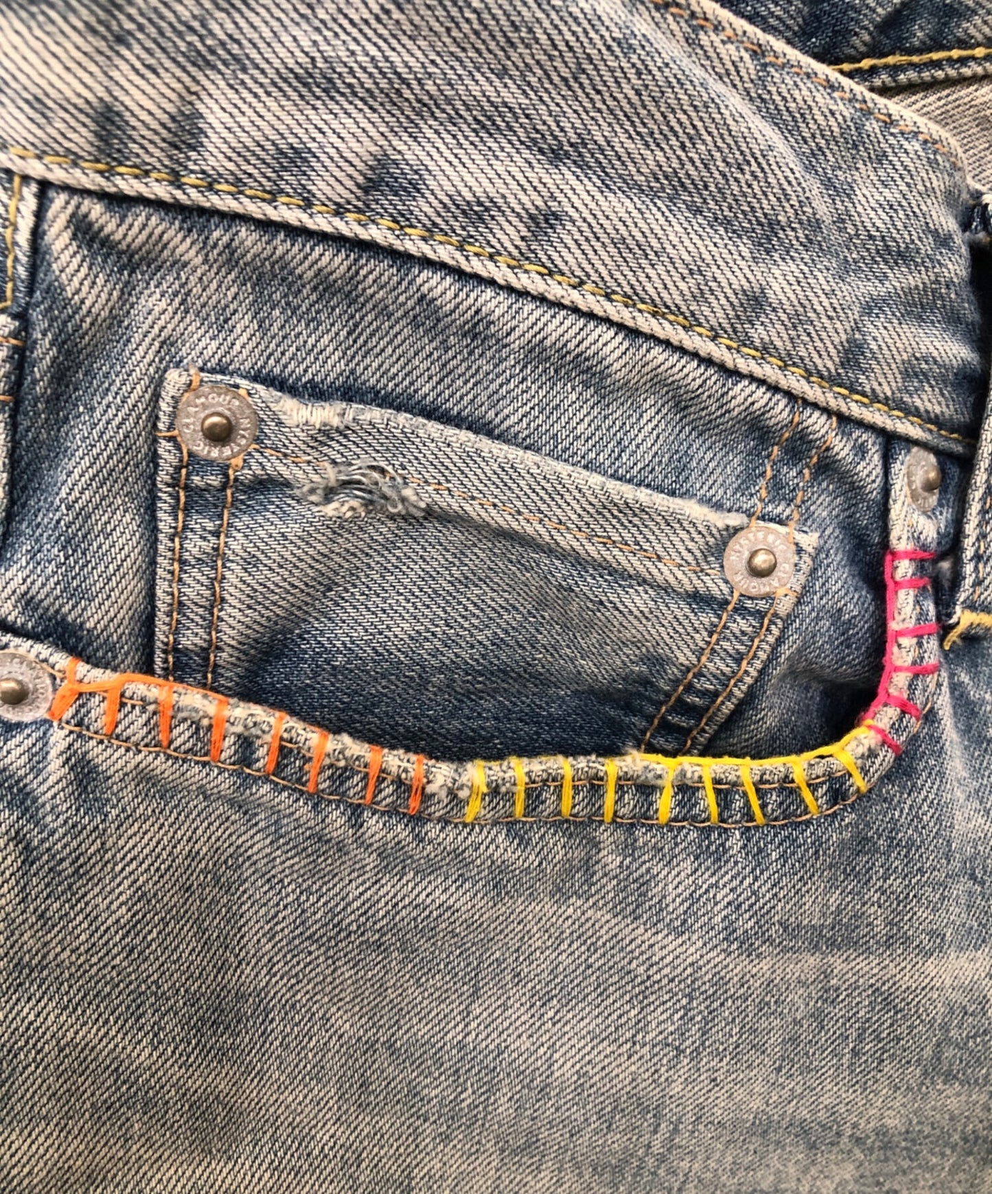 [Pre-owned] Hysteric Glamour COLLAGE PATCH REMAKE TAPERED DENIM PANTS 02201AP11