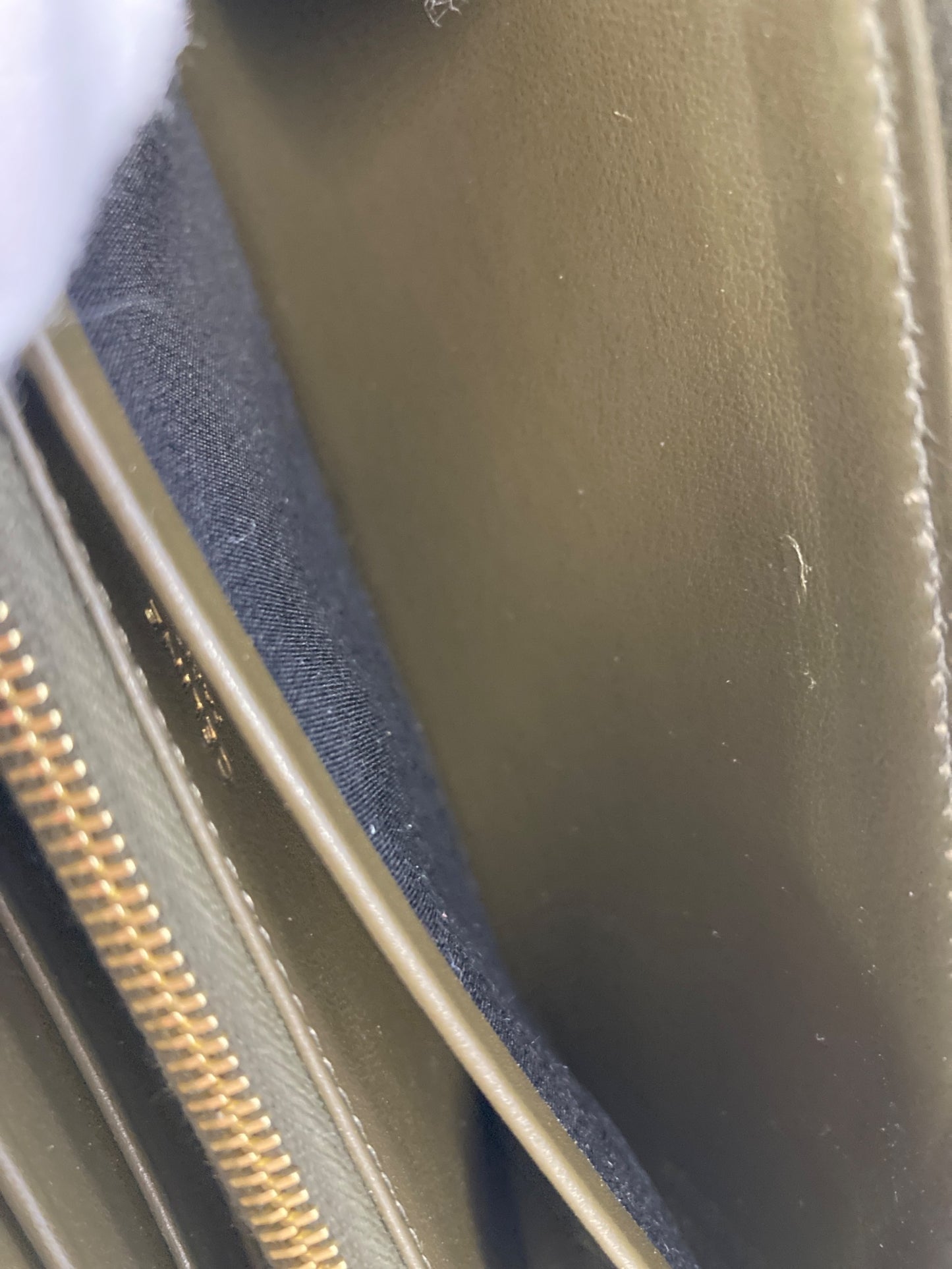 [Pre-owned] CELINE Round Zipper Wallet