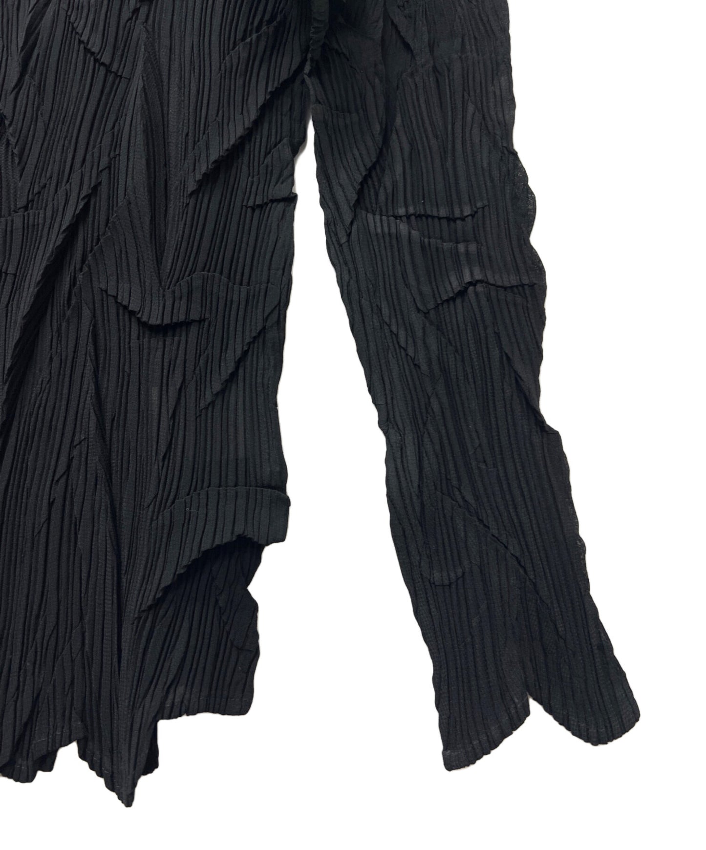 [Pre-owned] ISSEY MIYAKE Pleated high neck cut and sewn IM41-FJ807