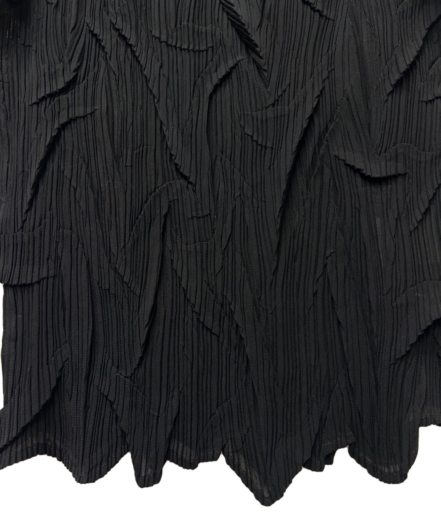 [Pre-owned] ISSEY MIYAKE Pleated high neck cut and sewn IM41-FJ807