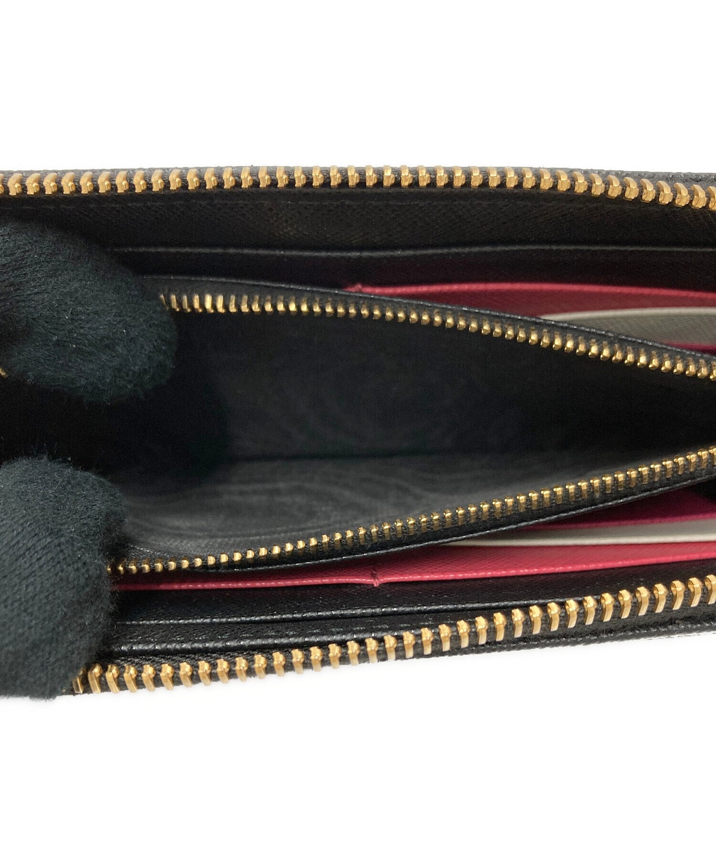 [Pre-owned] PRADA Round Zip Zipper Wallet 1ML506